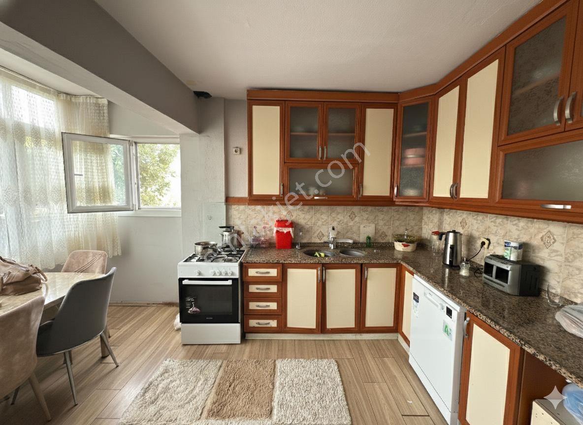 Selçuk Çamlık'ta 405 M2 Arsa Alanı İçerisinde 4 Daireli 4 Katlı Bina - Görsel 12