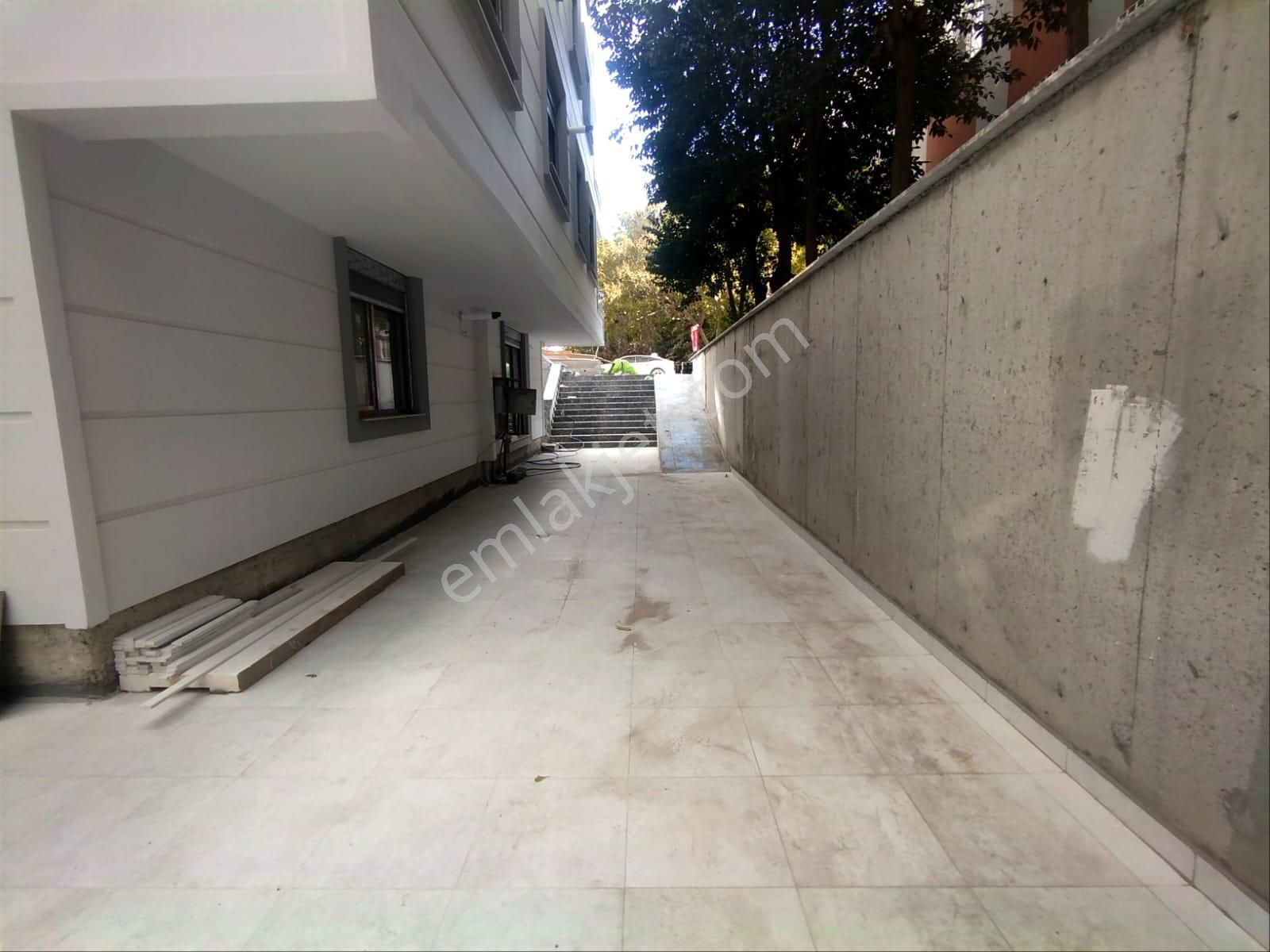 Bahçelievler'in Kalbinde,sıfır Binada Kapalı Otoparklı 3+1 Daire - Görsel 13