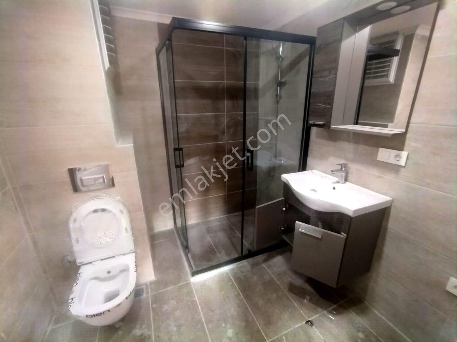 Bahçelievler'in Kalbinde,sıfır Binada Kapalı Otoparklı 3+1 Daire - Görsel 19