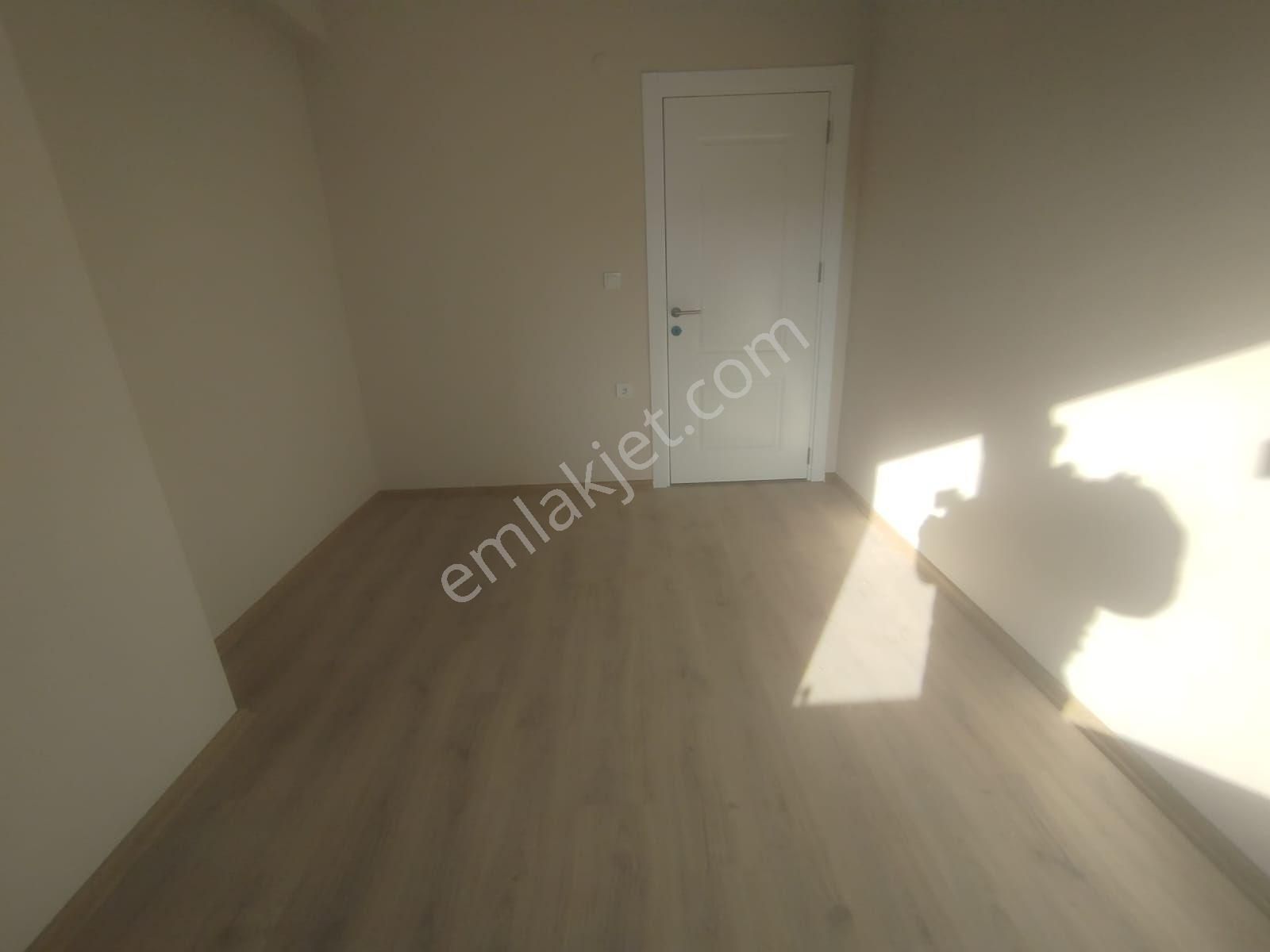 Bahçelievler'in Kalbinde,sıfır Binada Kapalı Otoparklı 3+1 Daire - Görsel 22