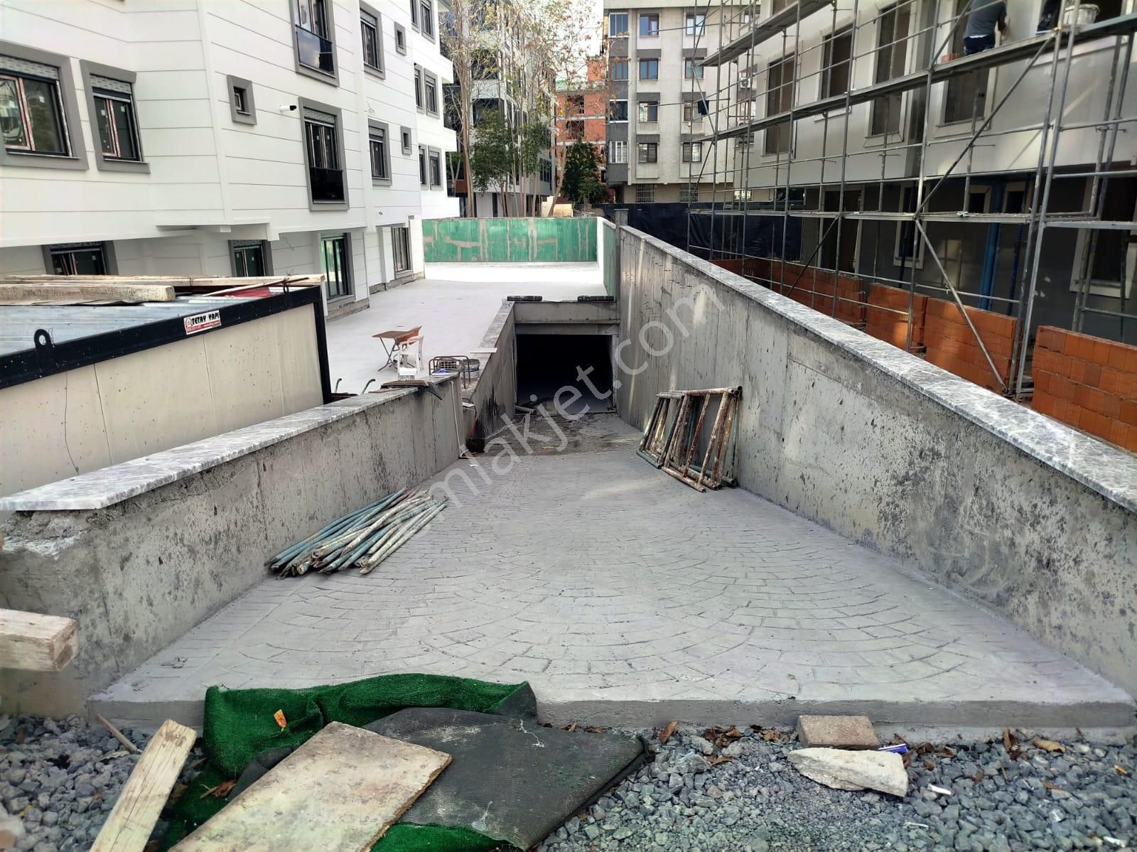 Bahçelievler'in Kalbinde,sıfır Binada Kapalı Otoparklı 3+1 Daire - Görsel 5