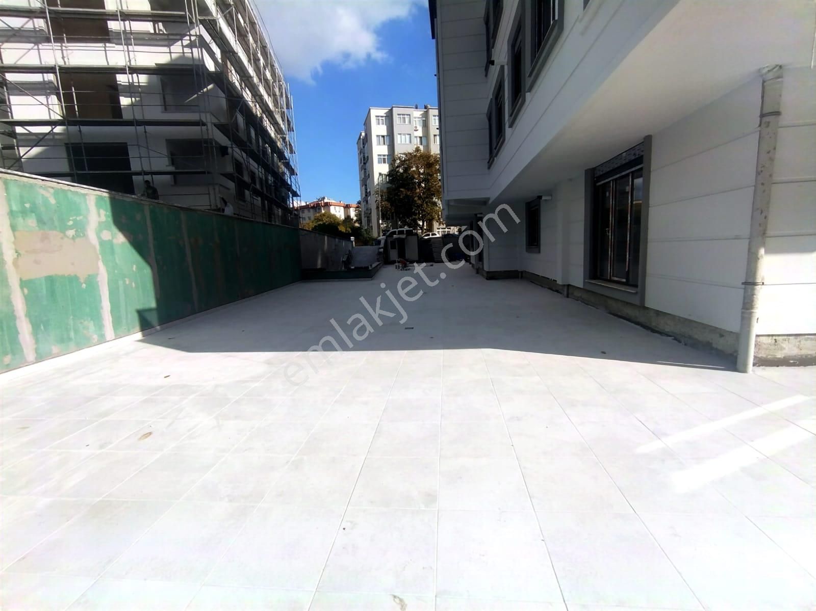 Bahçelievler'in Kalbinde,sıfır Binada Kapalı Otoparklı 3+1 Daire - Görsel 8