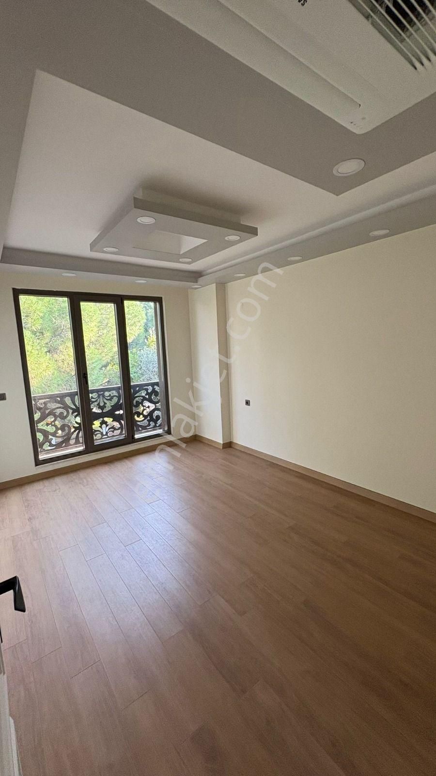 Çanakkale Küçükkuyu Akıllı Ev Sistemine Sahip Lüks Villa - Görsel 13