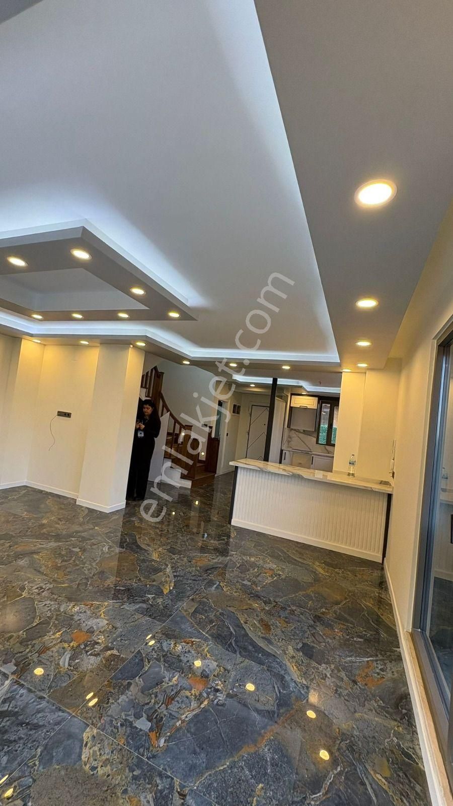 Çanakkale Küçükkuyu Akıllı Ev Sistemine Sahip Lüks Villa - Görsel 22
