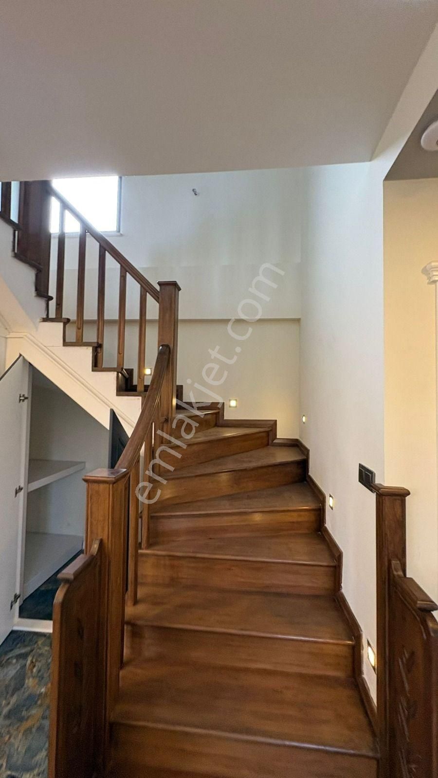 Çanakkale Küçükkuyu Akıllı Ev Sistemine Sahip Lüks Villa - Görsel 9