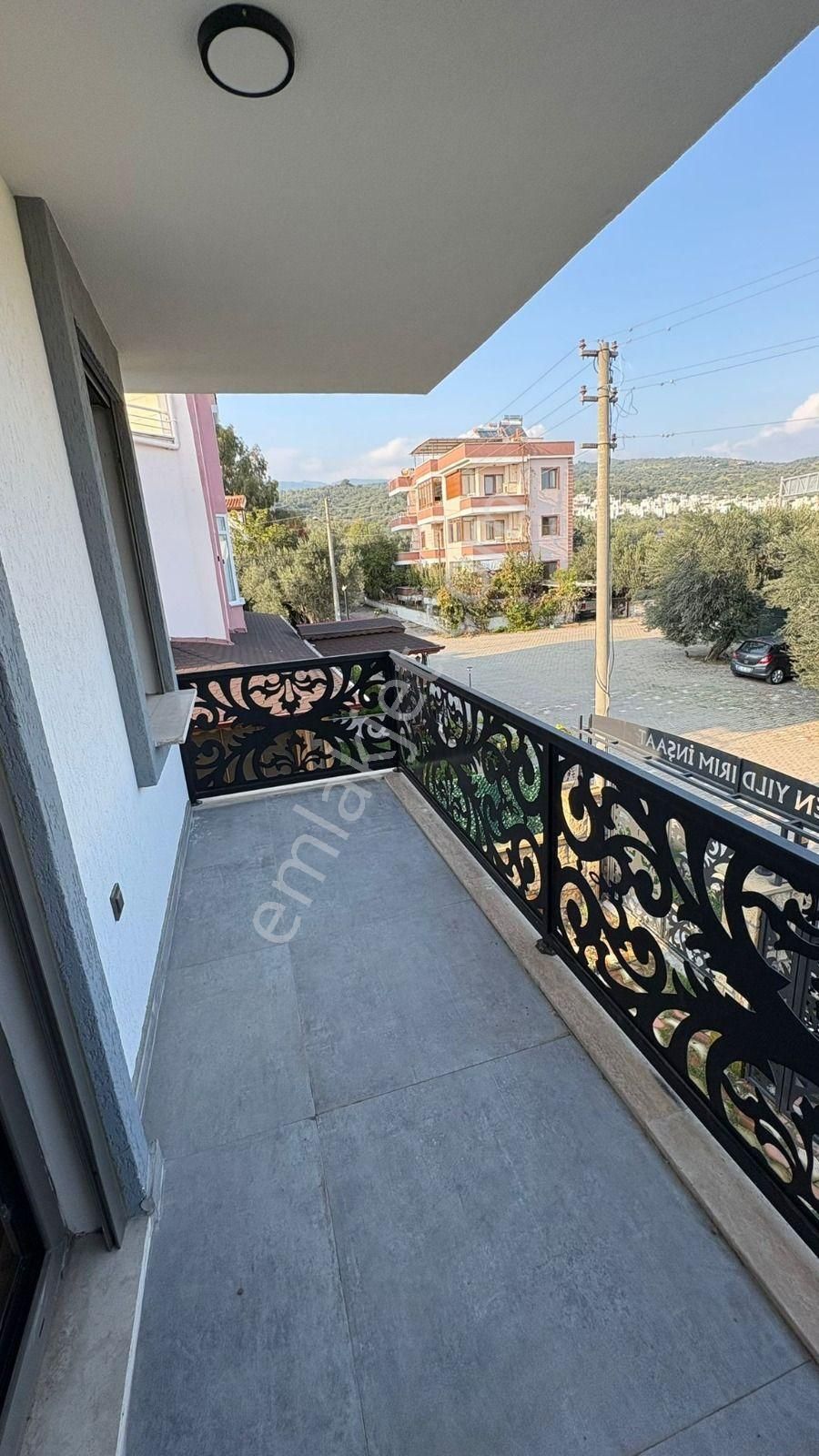 Çanakkale Küçükkuyu Akıllı Ev Sistemine Sahip Lüks Villa - Görsel 18