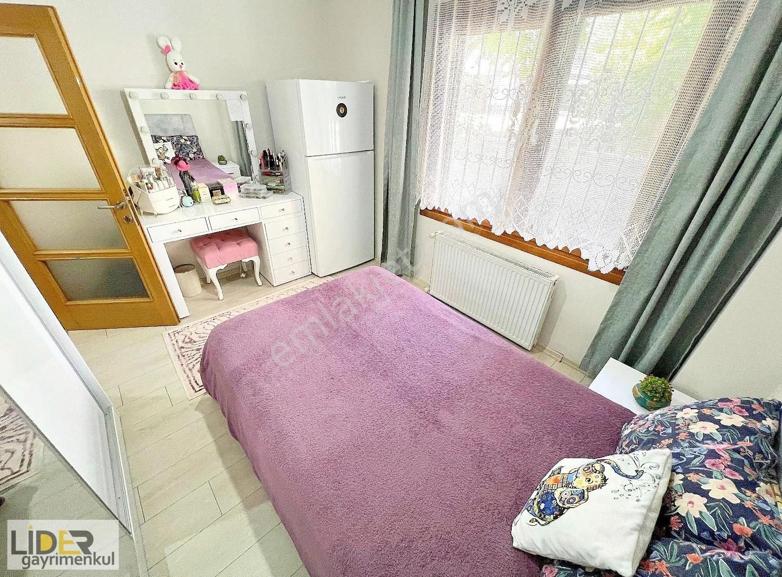 Lider'den Minibüse Yakın 13 Yıllık Ön Cephe 110m2 Geniş 3+1 - Görsel 26