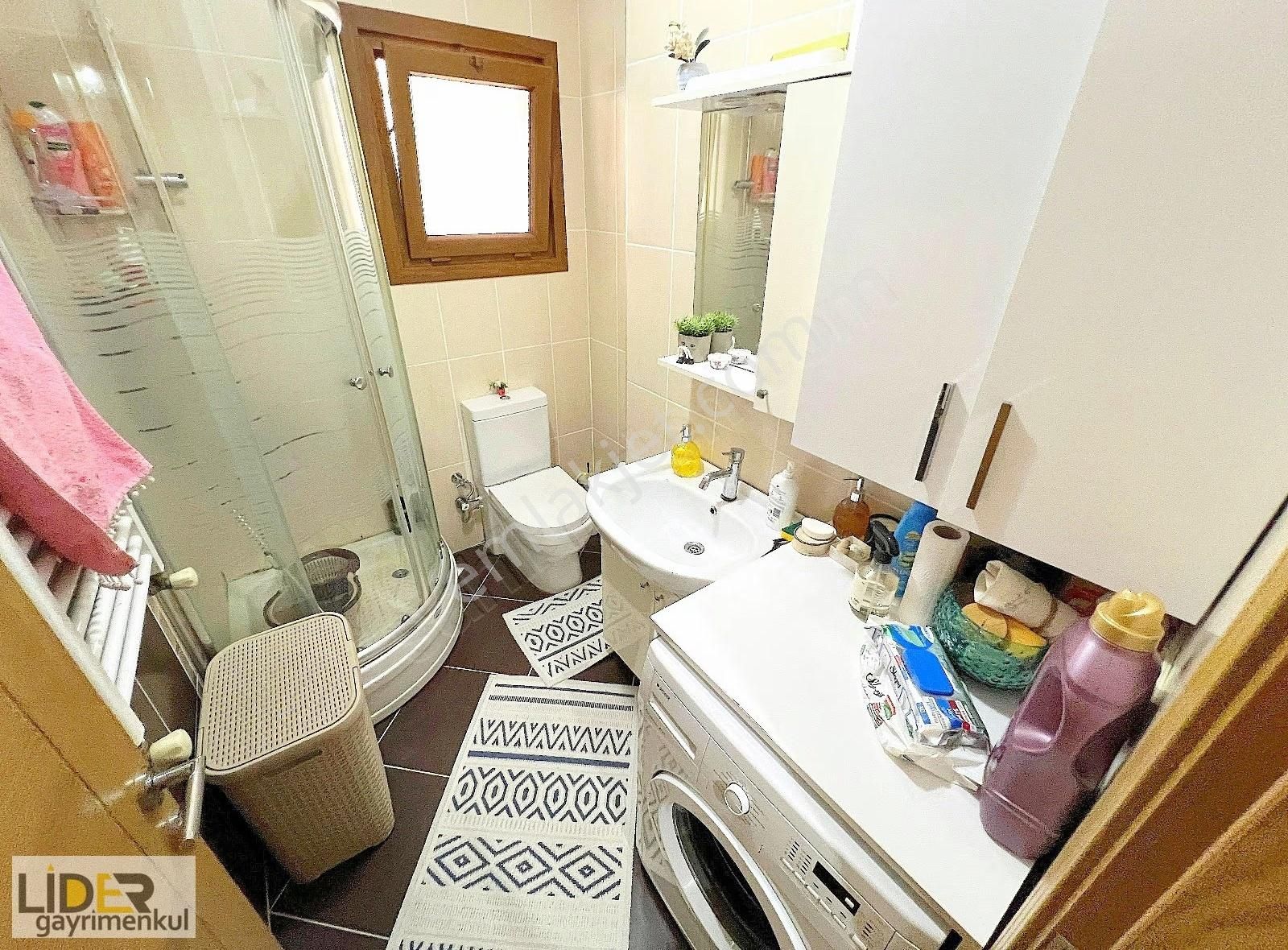 Lider'den Minibüse Yakın 13 Yıllık Ön Cephe 110m2 Geniş 3+1 - Görsel 14