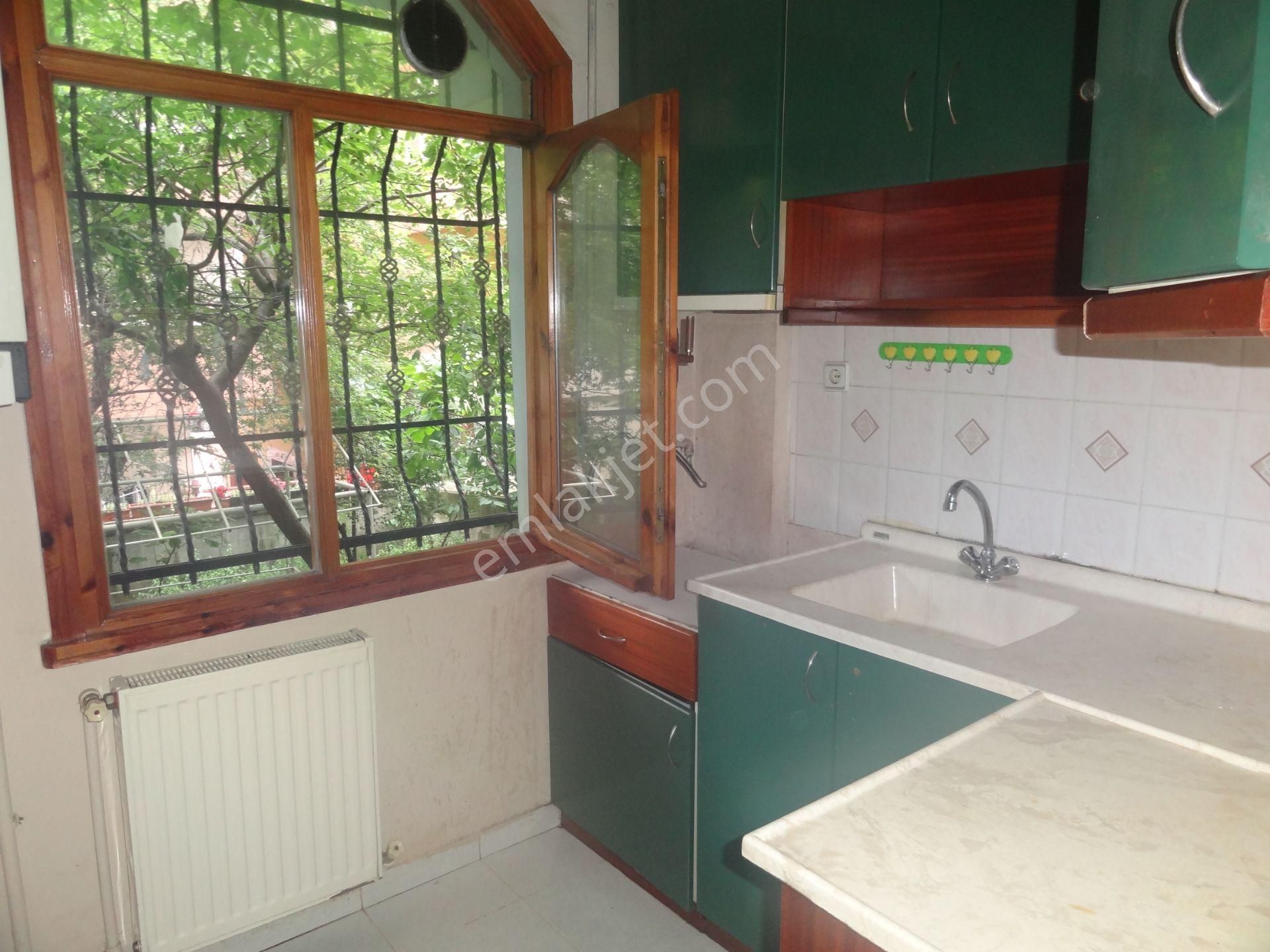 Kaptanlar Mahallesinde 2+1 Bahçeli Daire