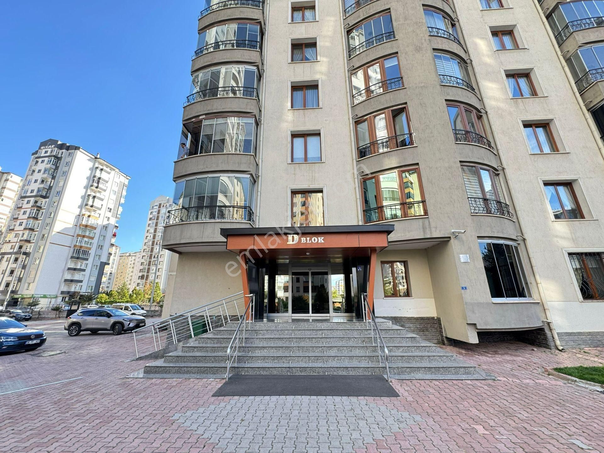 Köşk Mahallesi'nde Site İçinde Satılık 4+1 Daire - Görsel 4