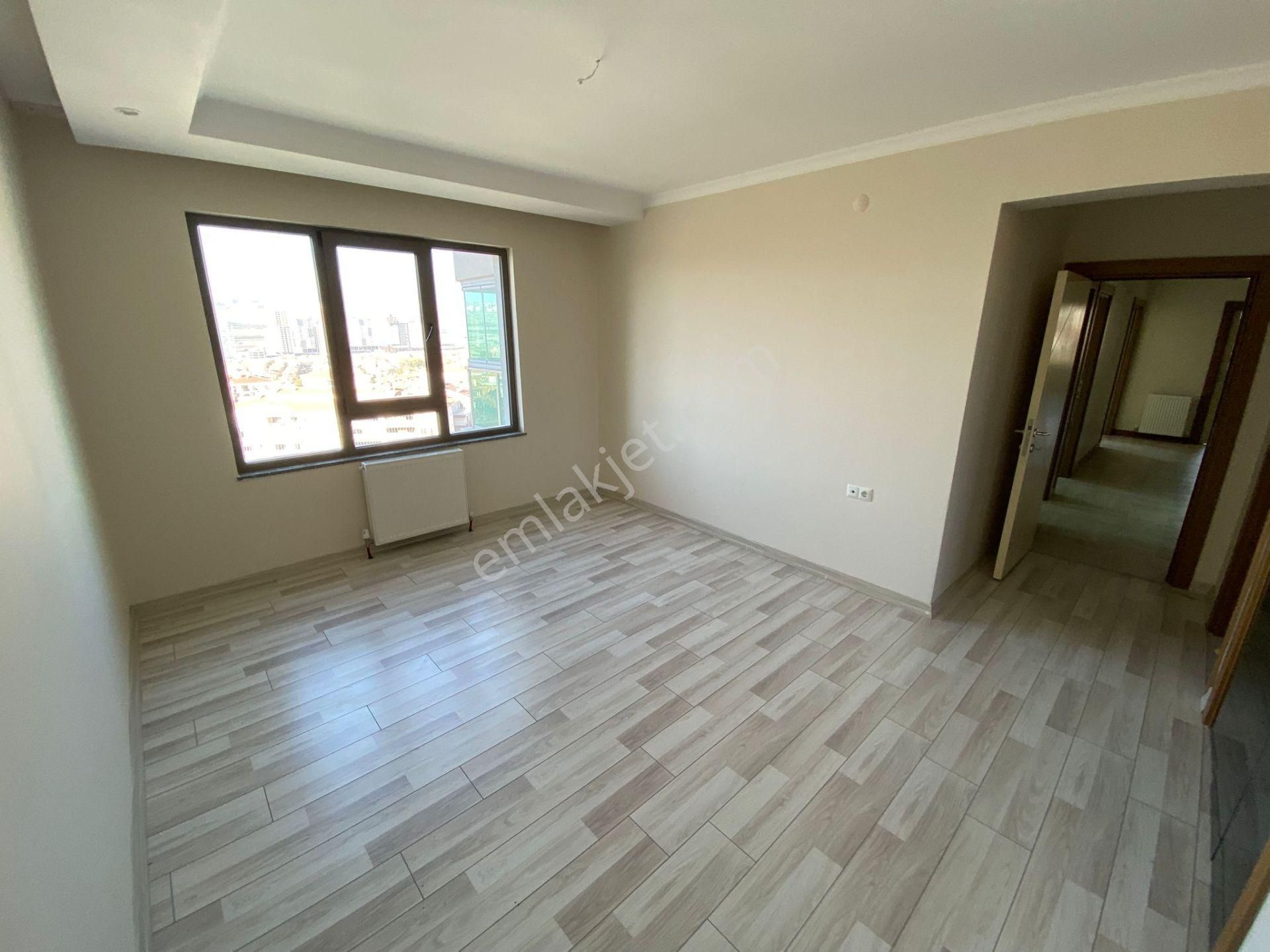 Ovacıkta Güvenlikli Site İçerisinde 4+1 Giyinme Odalı Lüks Daire - Görsel 3