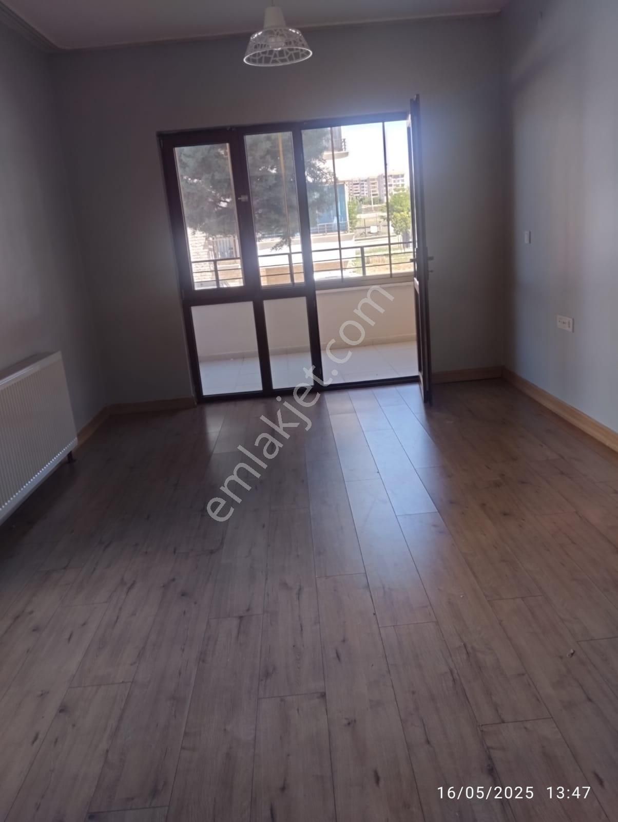Tektaş Gayrimenkulden 500 Evler Çöl Güzelinde Satılık Daire