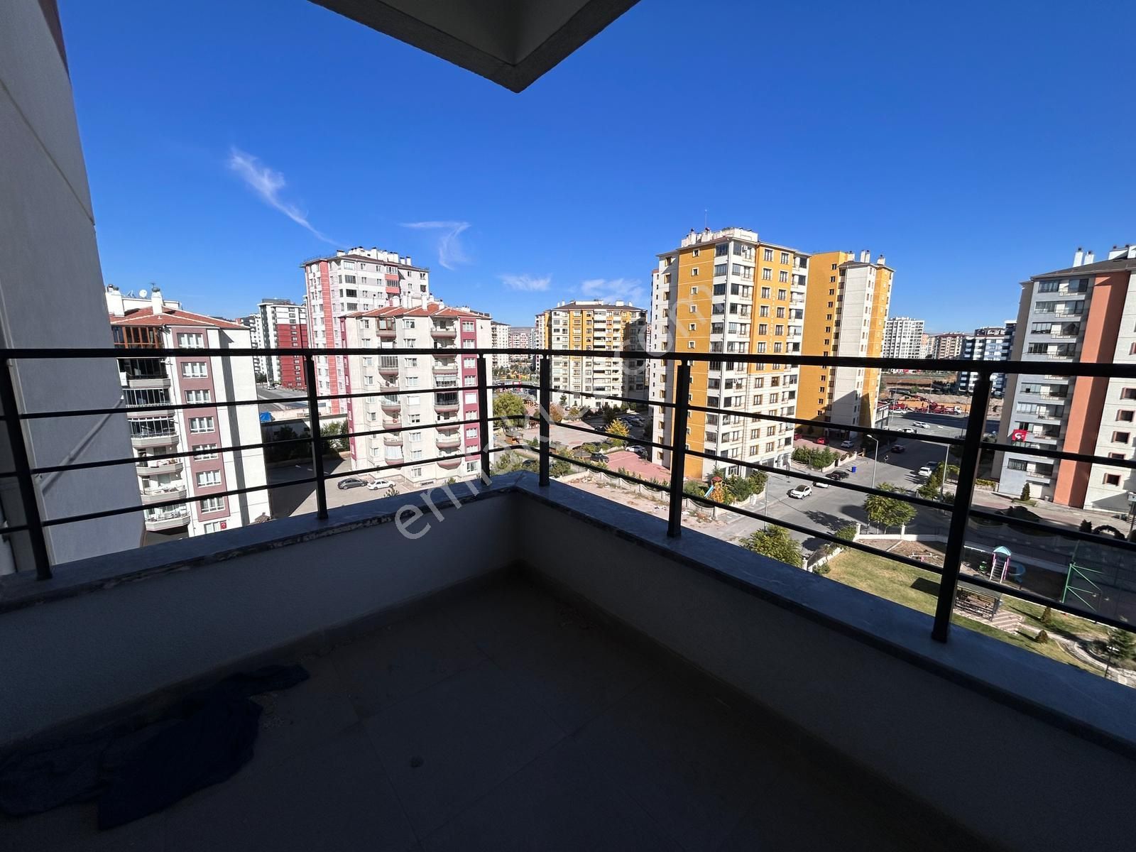 Yakut Mahallesinde Geniş Odalı Satılık 3+1 Daire - Görsel 17