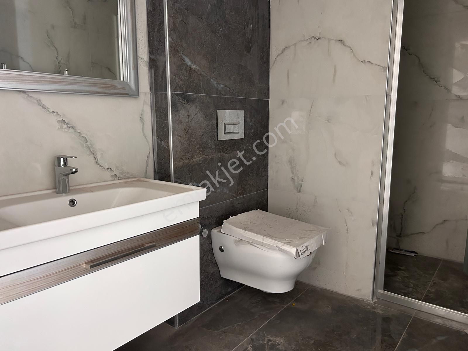 Yakut Mahallesinde Geniş Odalı Satılık 3+1 Daire - Görsel 19