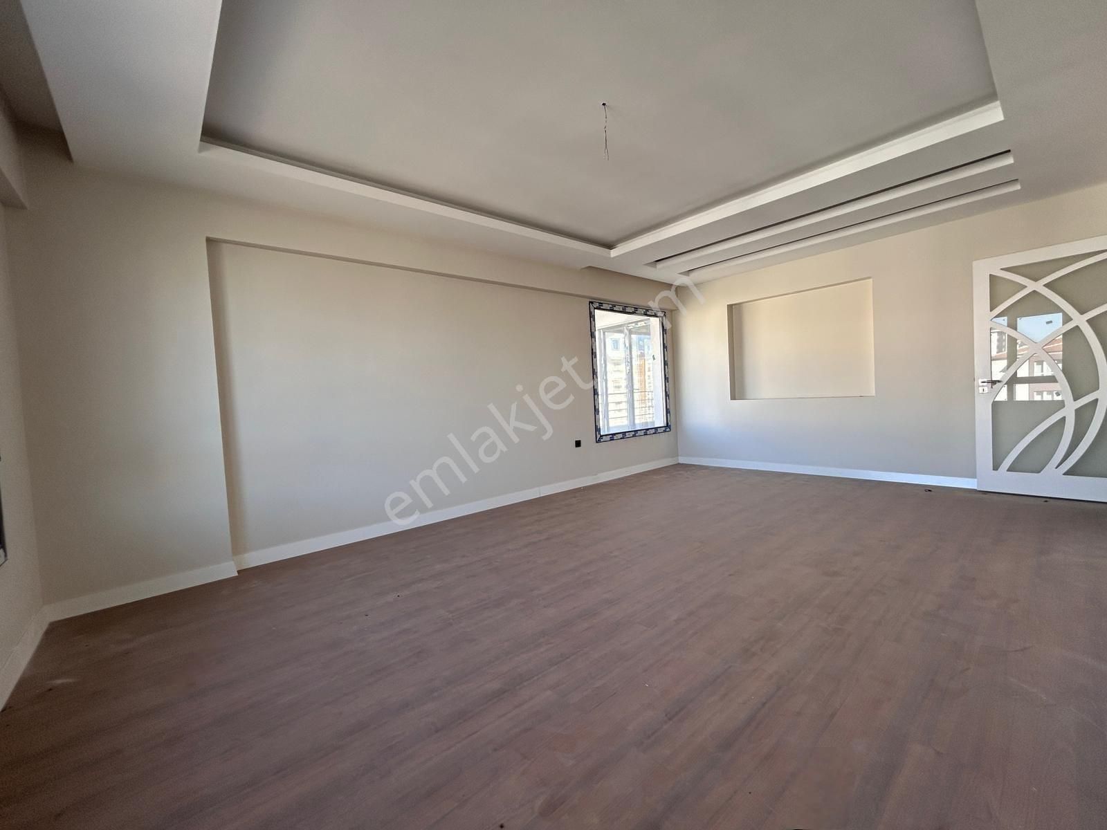 Yakut Mahallesinde Geniş Odalı Satılık 3+1 Daire - Görsel 16