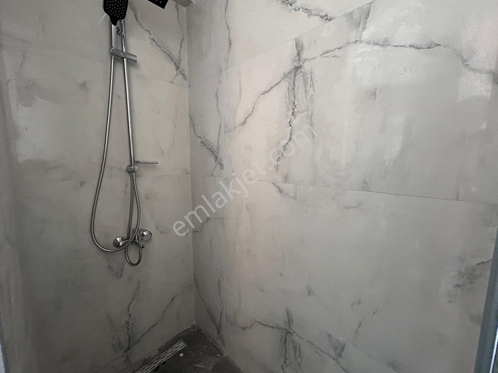 Yakut Mahallesinde Geniş Odalı Satılık 3+1 Daire - Görsel 28