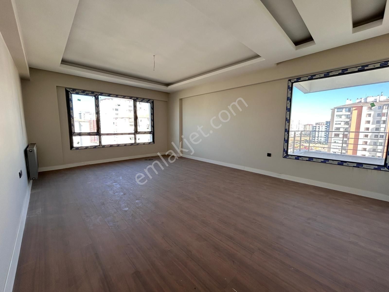 Yakut Mahallesinde Geniş Odalı Satılık 3+1 Daire - Görsel 9