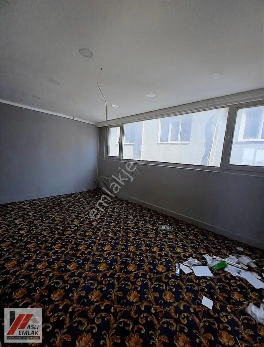 Bahçelievler E/5 Aıle Hastanesi Yanı 220m2 Kiralık Isyeri Katı - Görsel 2
