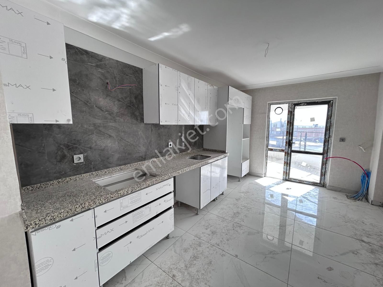 Lider Emlak'tan Güneşevlerde Sıfır 3+1 Satılık Daire - Görsel 2