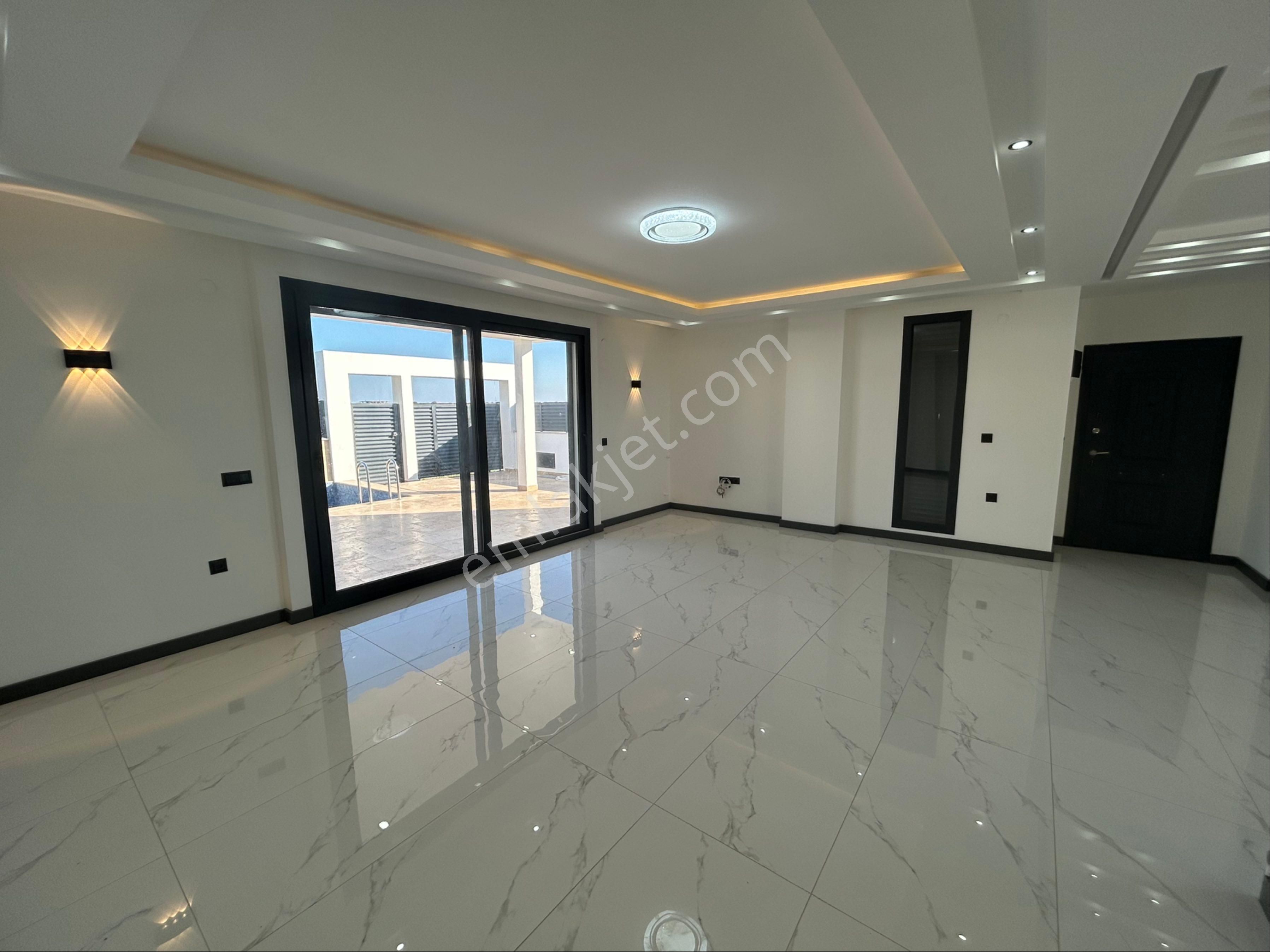 Didim Efelerde Havuzlu Otoparklı 3+1 Villa - Görsel 12