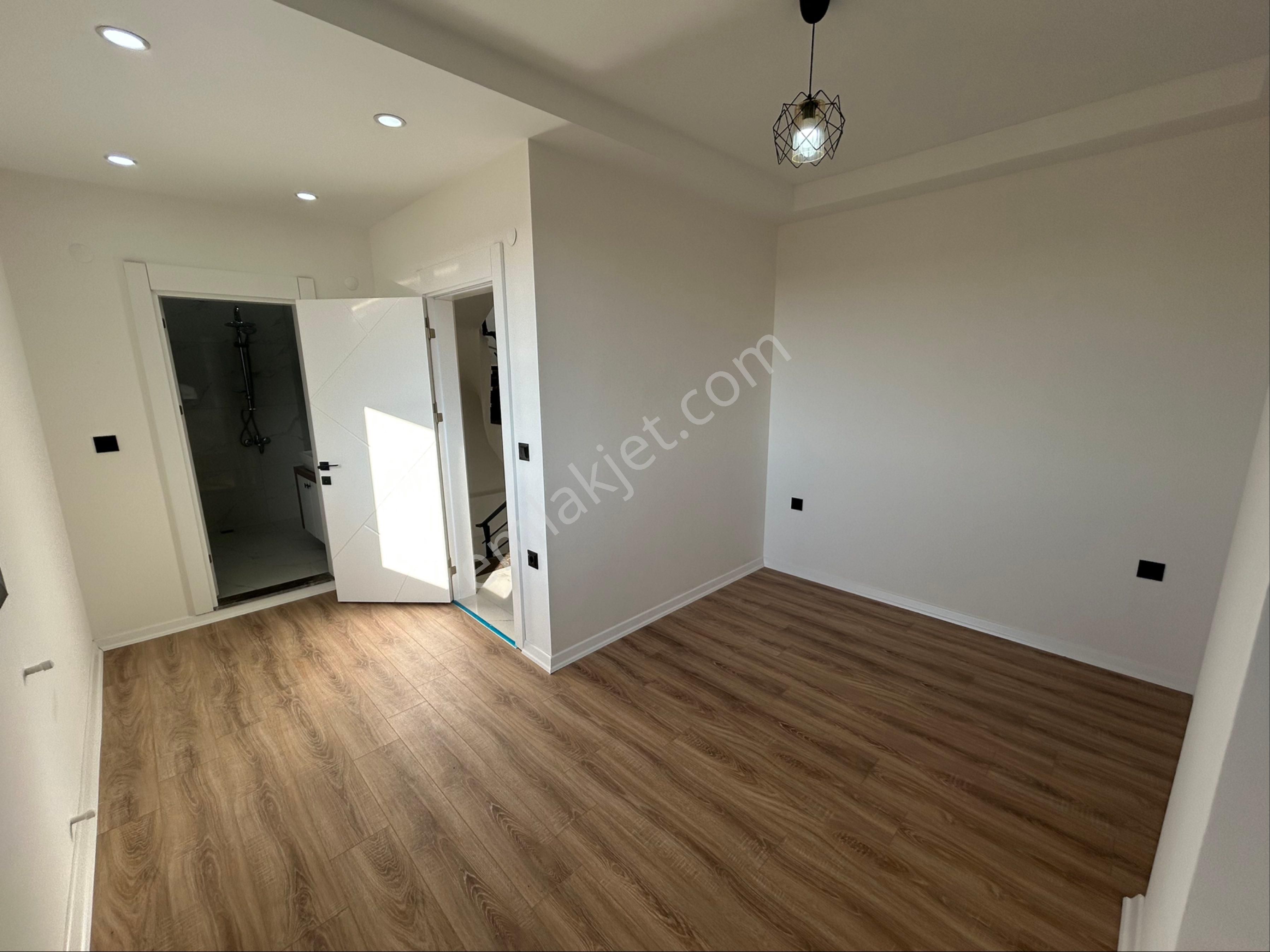 Didim Efelerde Havuzlu Otoparklı 3+1 Villa - Görsel 26