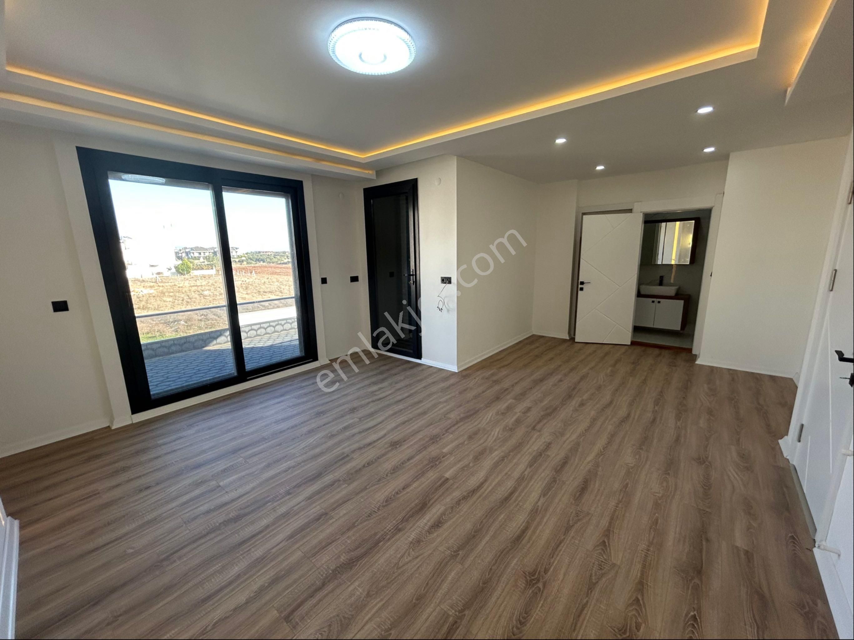 Didim Efelerde Havuzlu Otoparklı 3+1 Villa - Görsel 23