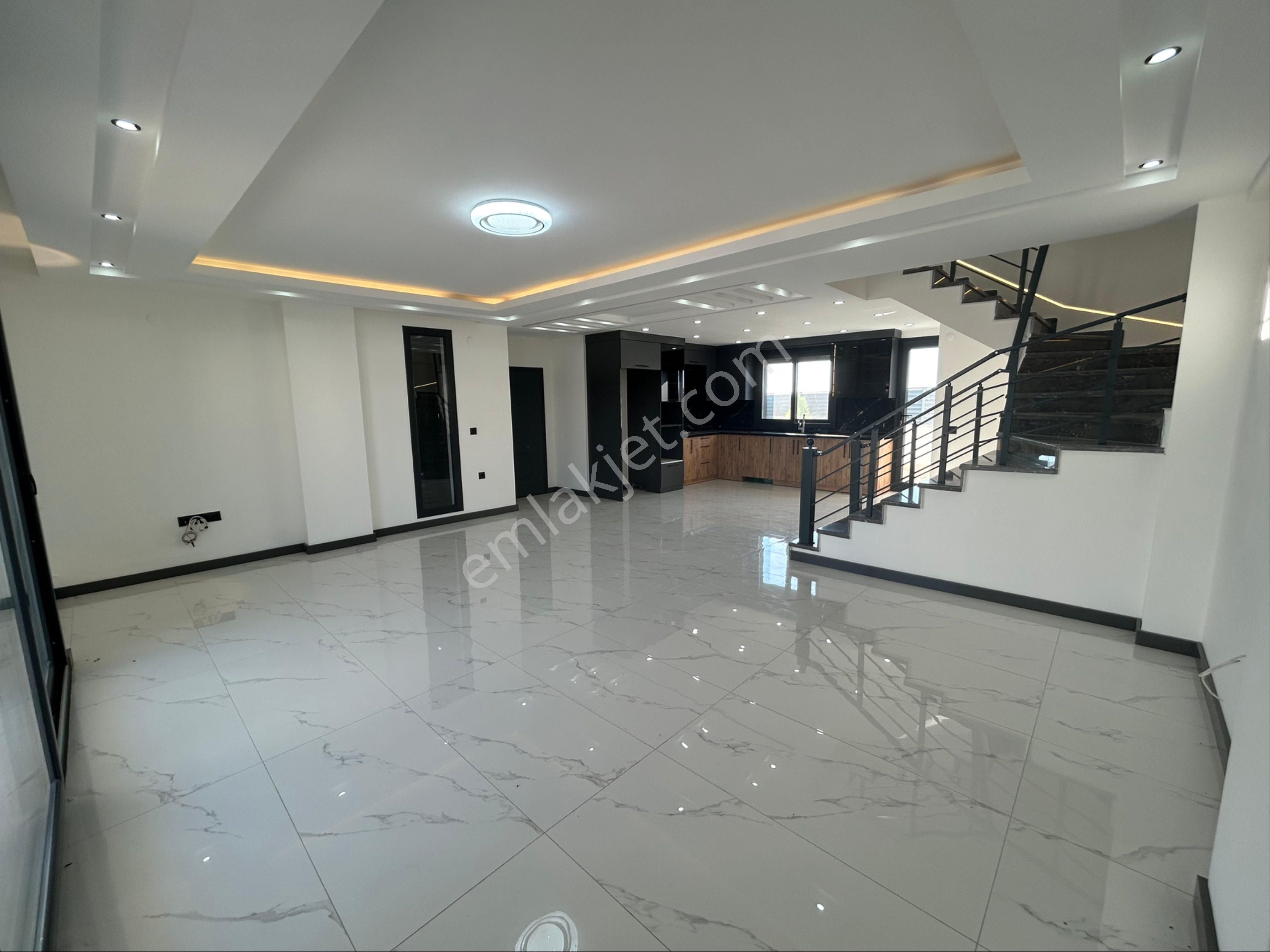 Didim Efelerde Havuzlu Otoparklı 3+1 Villa - Görsel 14