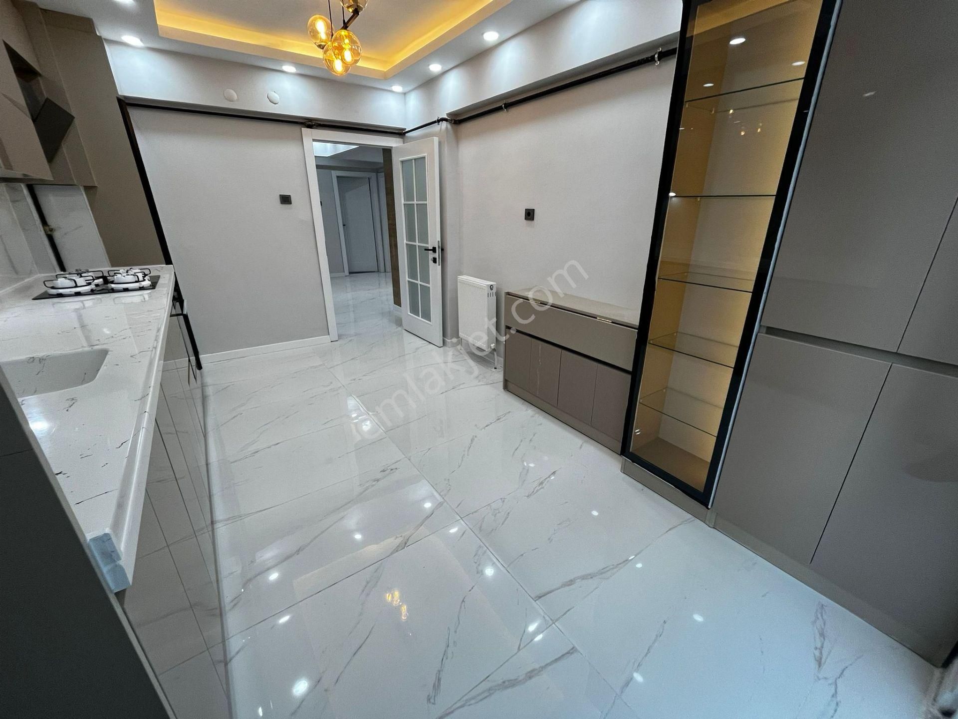 Es As Tan Mareşal Çakmak Mah De 3+1 Lux Yapılı Kiralık Daire - Görsel 5