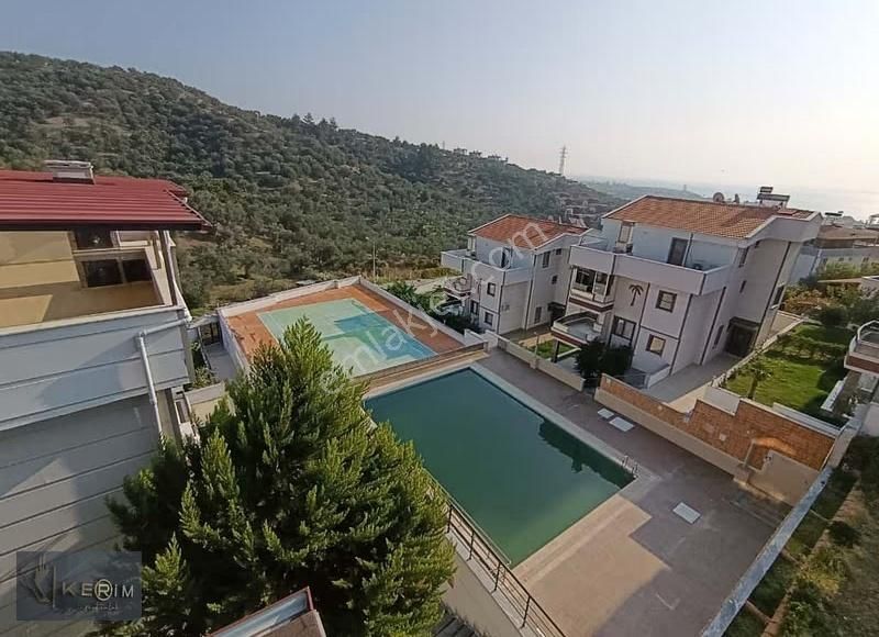 Küçükkuyu Kiralık 3+1 Havuzlu Sitede Deniz Manzara Dubleks Daire - Görsel 24