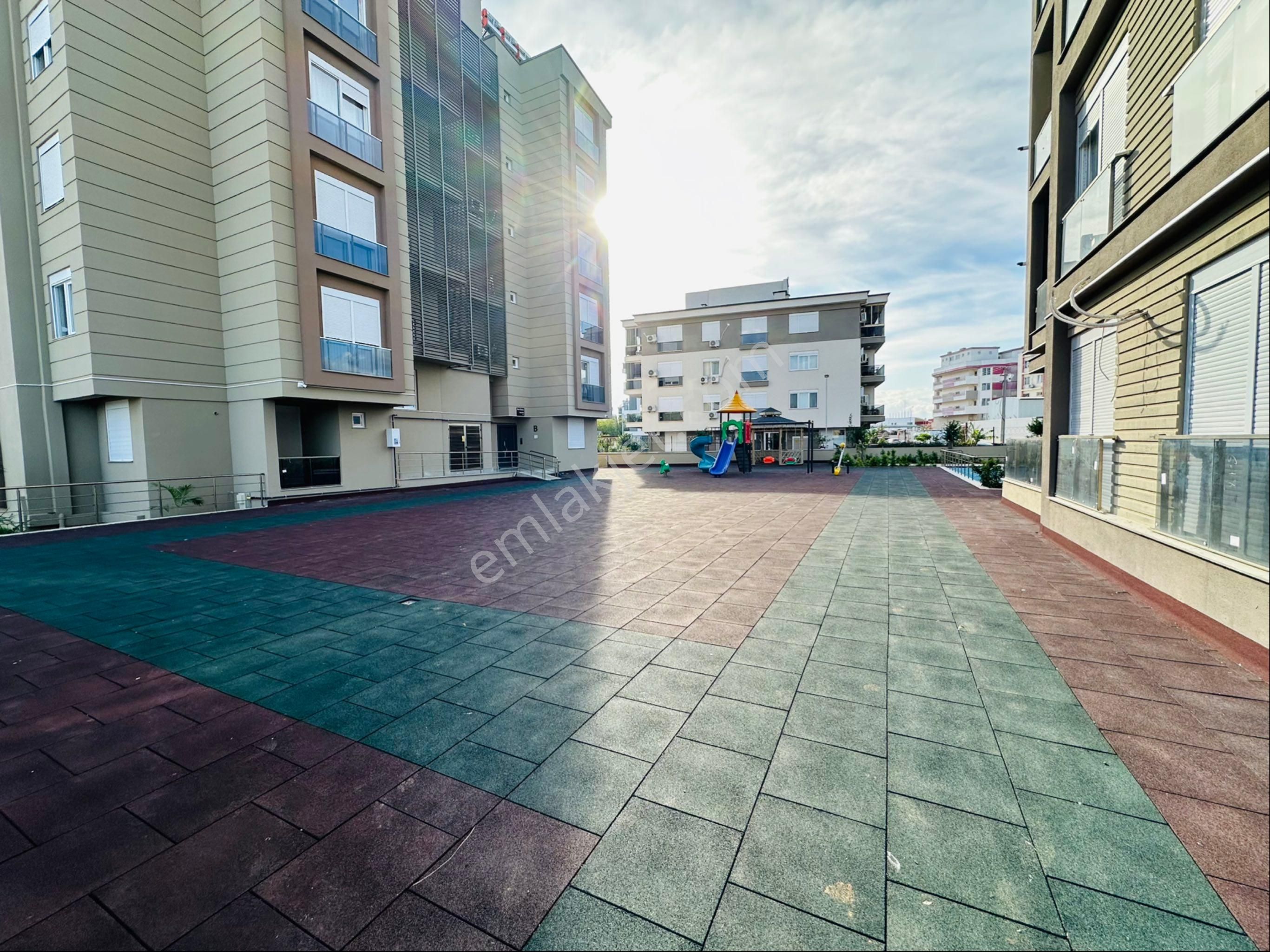 Atabay'dan Göksuda Site İçerisinde K.otoparklı Yüksek Giriş 1+1 - Görsel 3