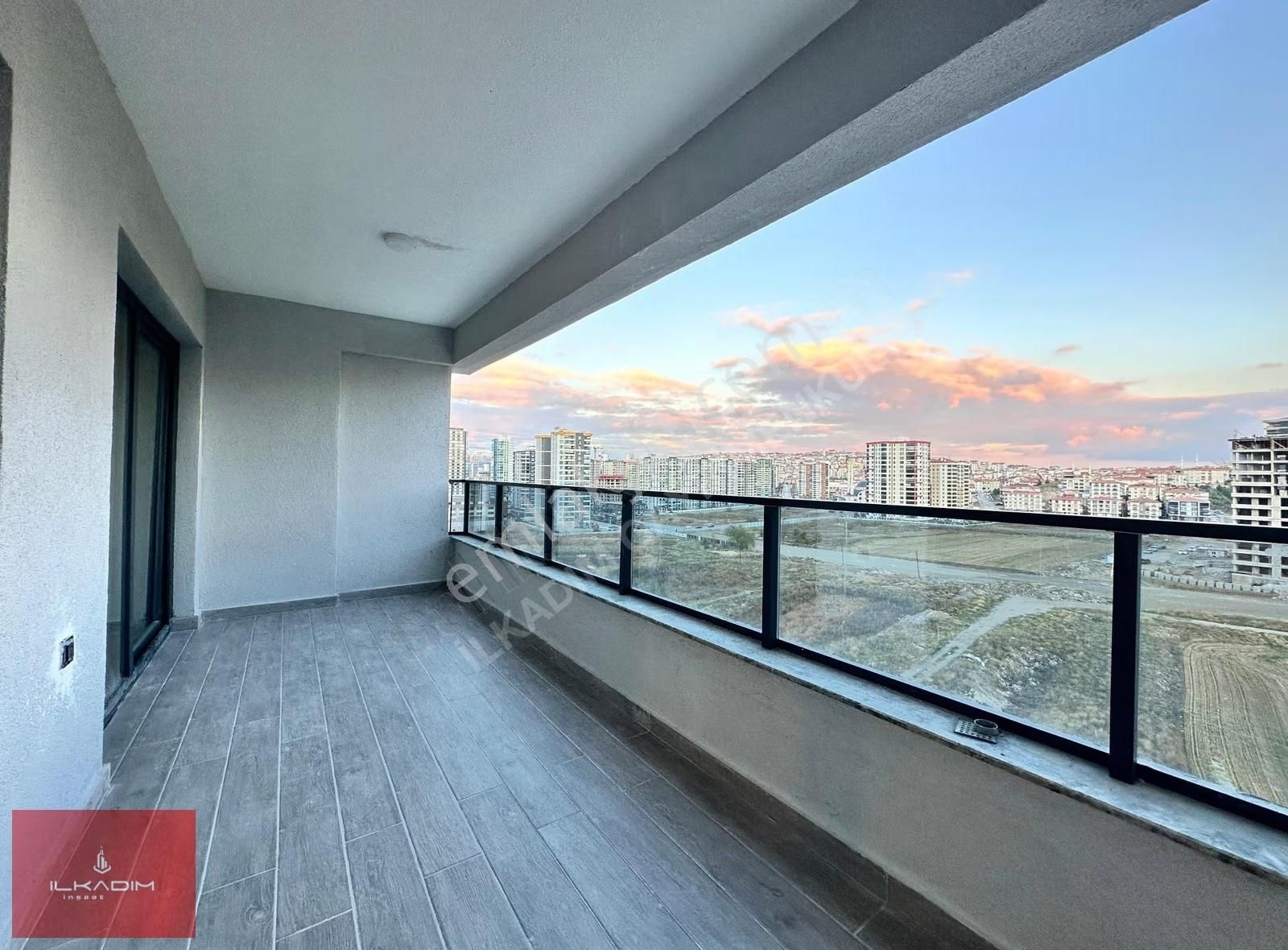 Ovacıkta Çift Bloklu Sitede Kapalı Havuzlu Saunalı Hamamlı 2+1 - Görsel 27