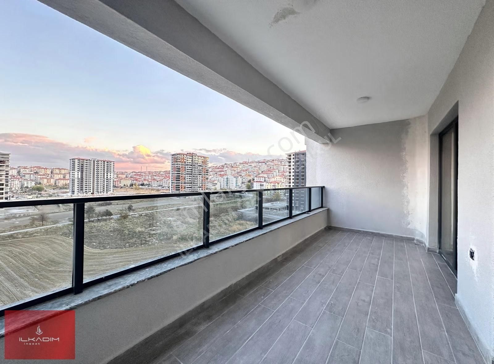 Ovacıkta Çift Bloklu Sitede Kapalı Havuzlu Saunalı Hamamlı 2+1 - Görsel 12