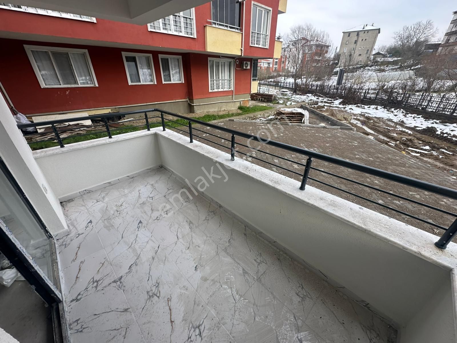 Bilgin Emlaktan Merkezde Geniş Kullanışlı Uygun Fiyatlı 2+1 Satılık Daire - Görsel 16