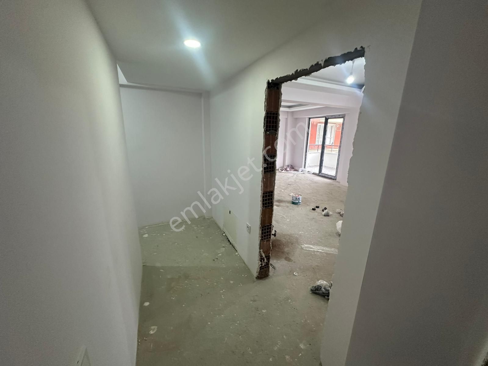 Bilgin Emlaktan Merkezde Geniş Kullanışlı Uygun Fiyatlı 2+1 Satılık Daire - Görsel 19