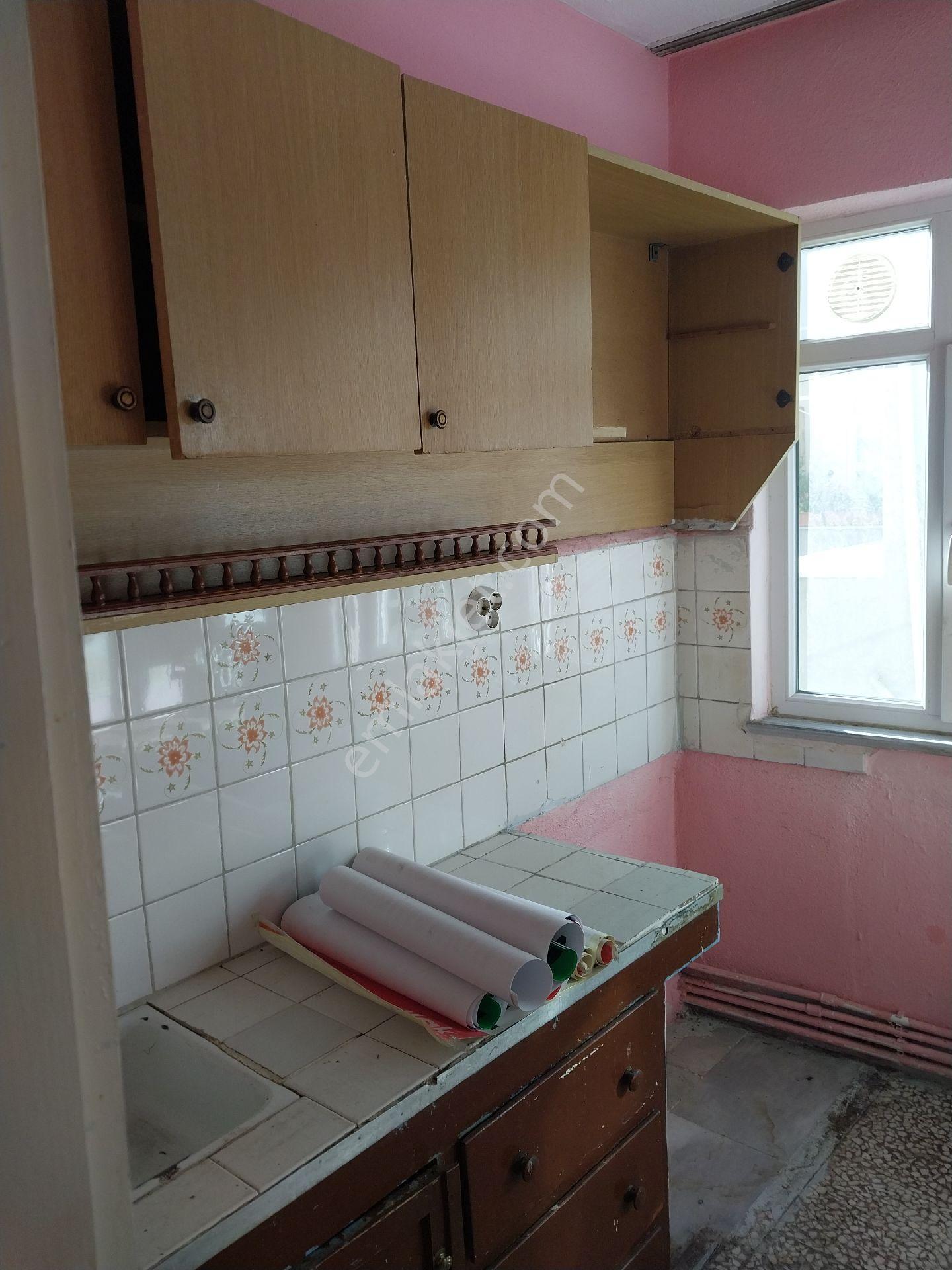 Tekirdağ Süleymanpaşa Gayrimenkulden Satılık Müstakil Ev Çınarlı Mah 3katlı Arsa Paylı - Görsel 5