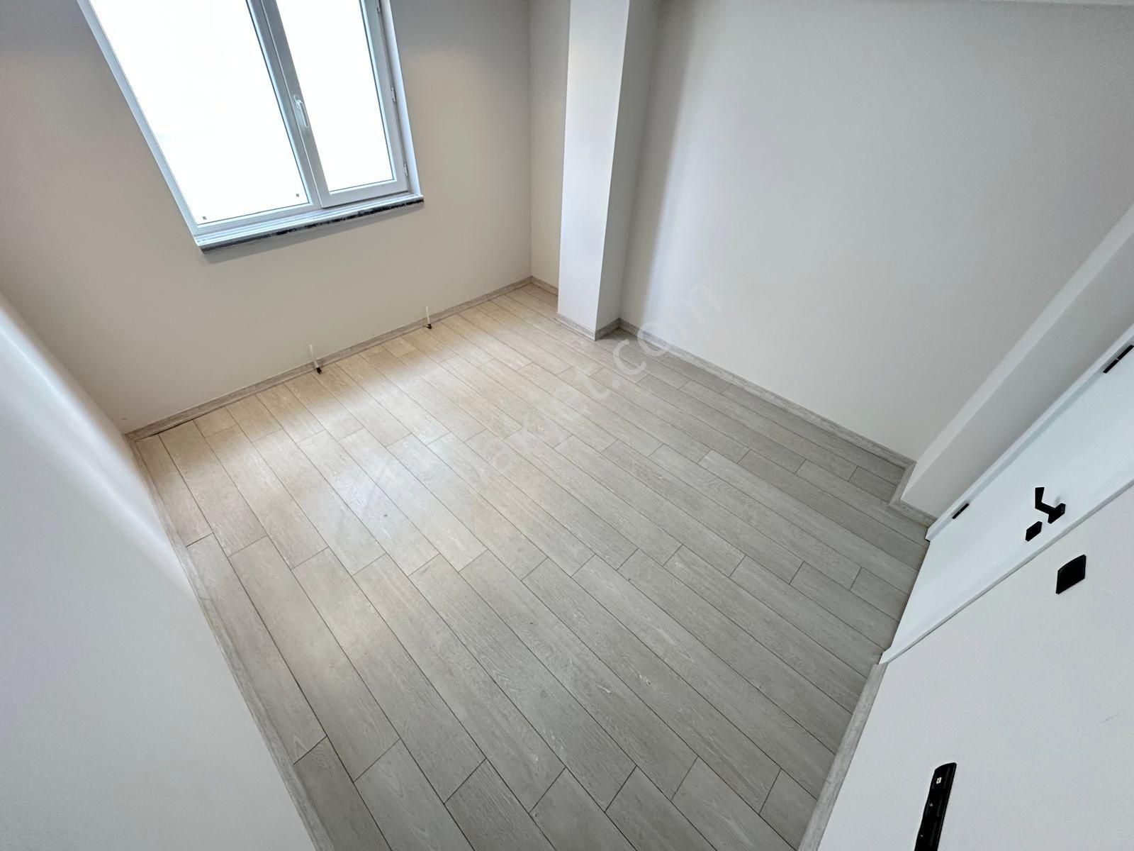 Yenikent Fevzi Çakmak Mh.de 4+1 Cadde Üstünde Satılık Daire - Görsel 16