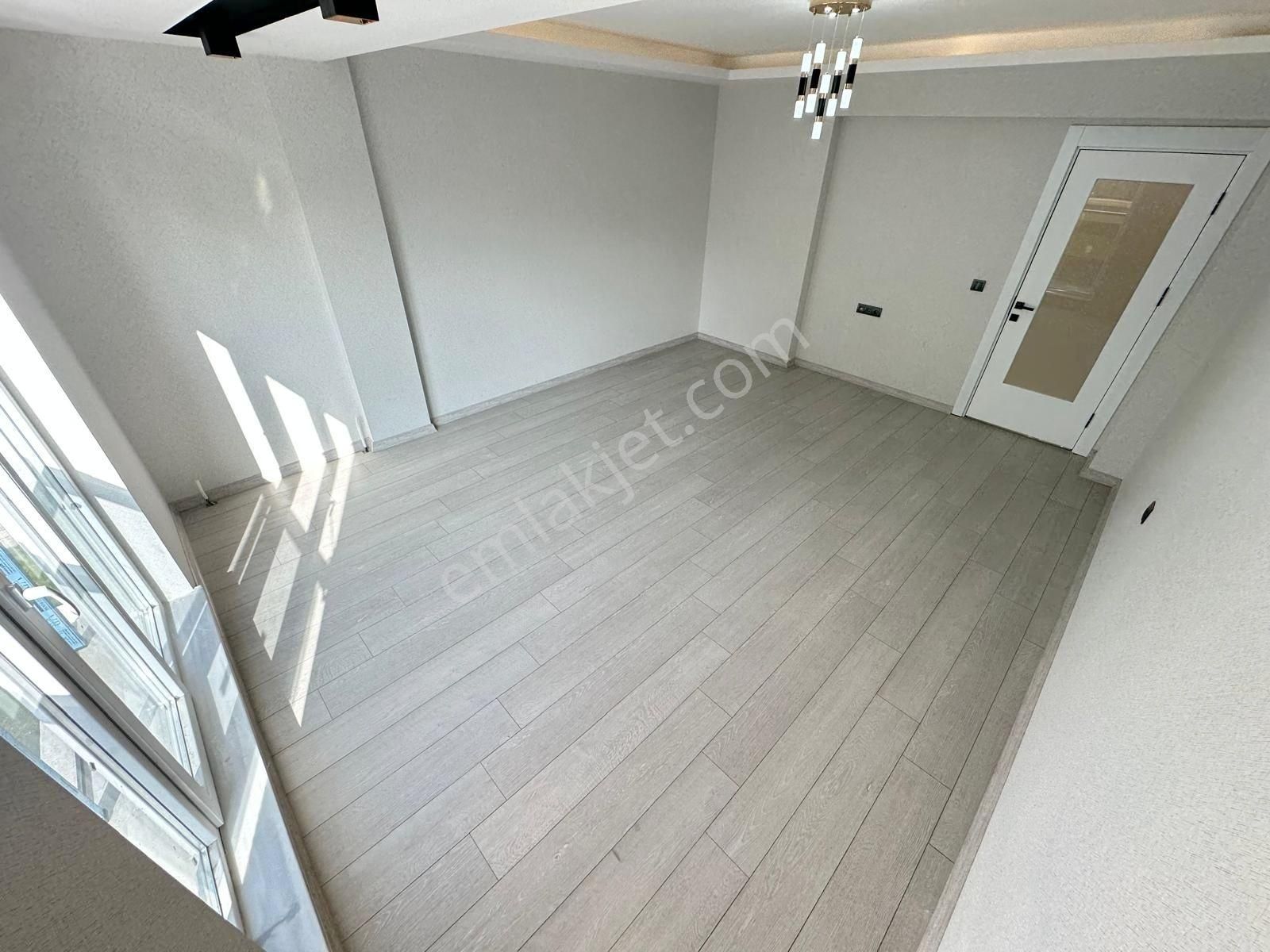 Yenikent Fevzi Çakmak Mh.de 4+1 Cadde Üstünde Satılık Daire - Görsel 9