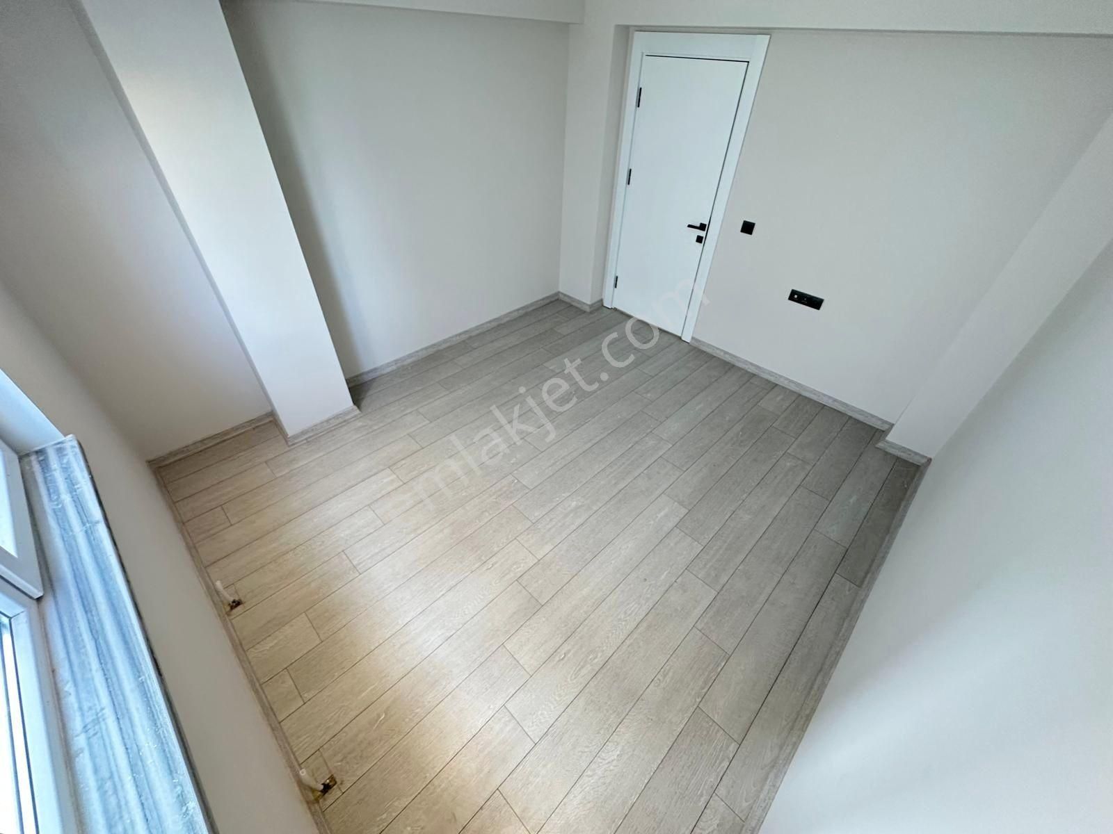 Yenikent Fevzi Çakmak Mh.de 4+1 Cadde Üstünde Satılık Daire - Görsel 17