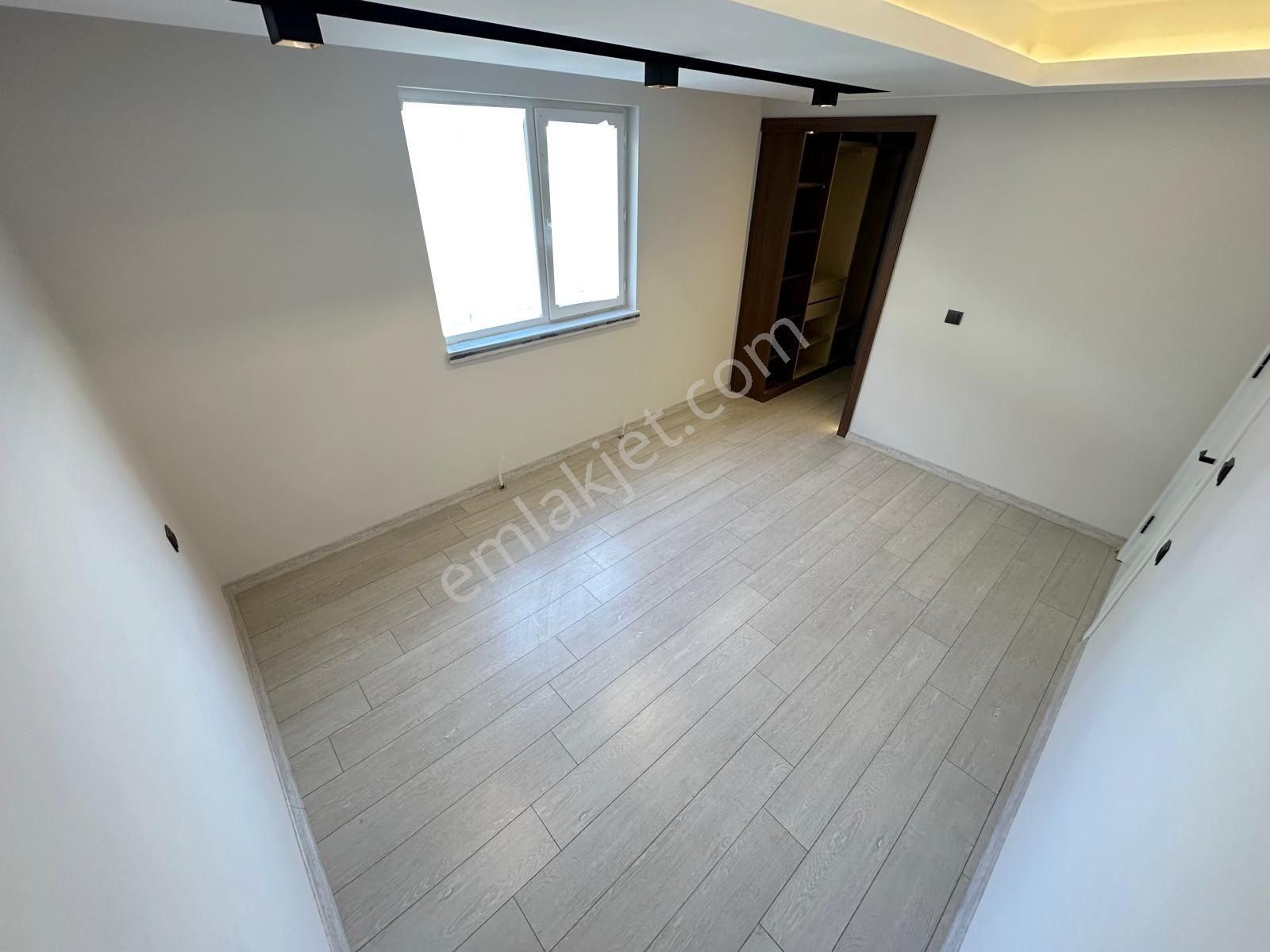 Yenikent Fevzi Çakmak Mh.de 4+1 Cadde Üstünde Satılık Daire - Görsel 11