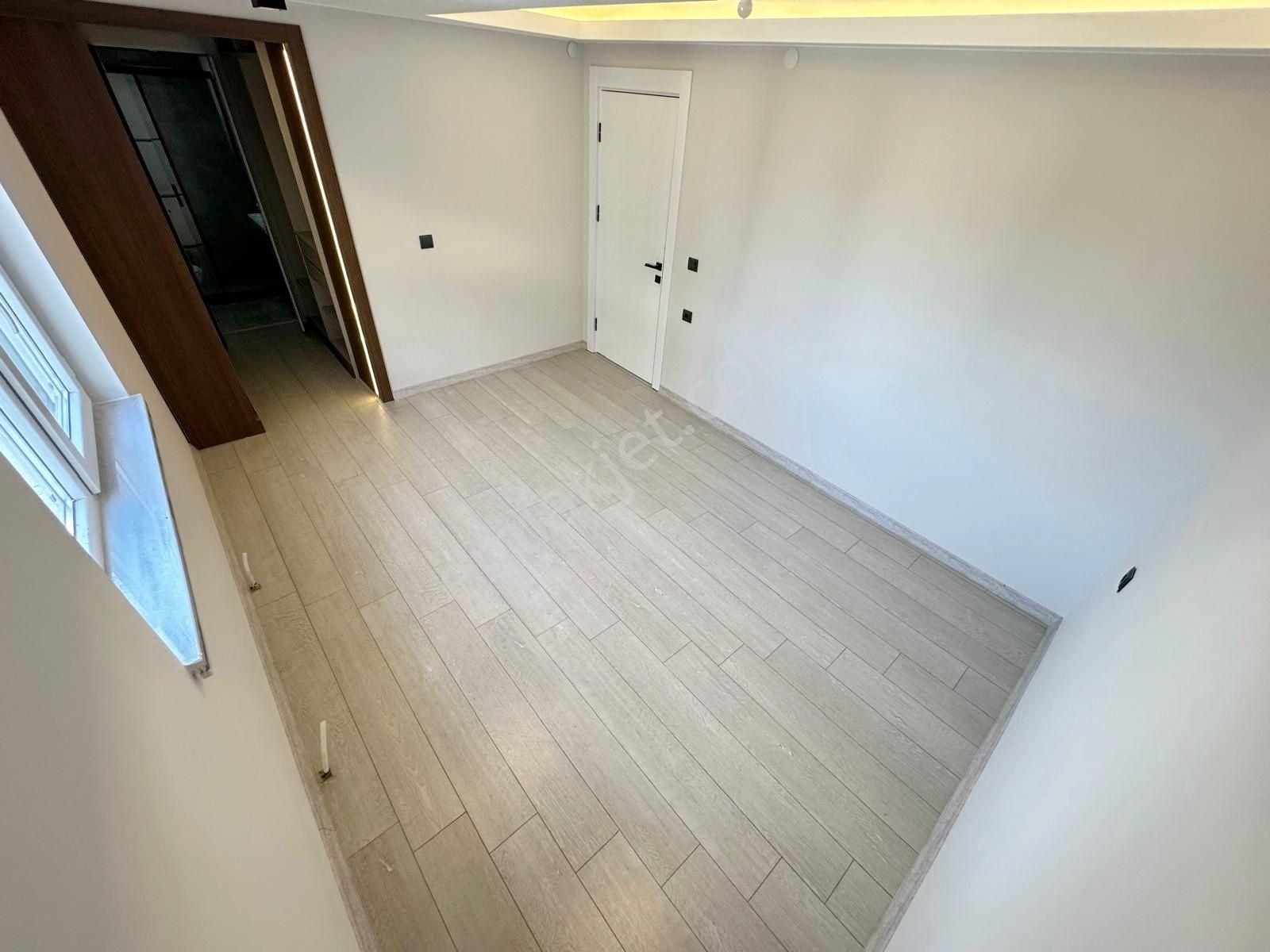 Yenikent Fevzi Çakmak Mh.de 4+1 Cadde Üstünde Satılık Daire - Görsel 10