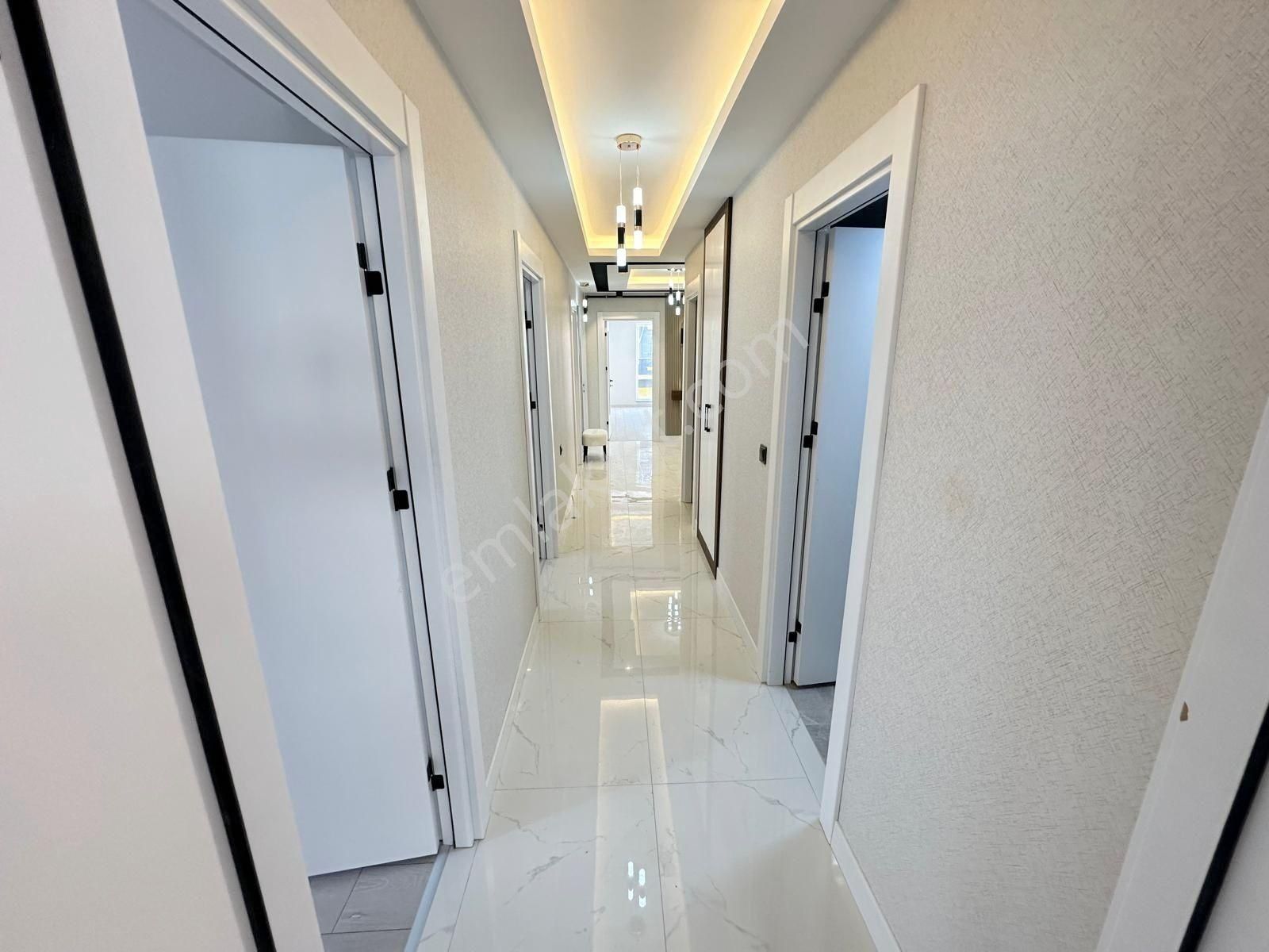 Yenikent Fevzi Çakmak Mh.de 4+1 Cadde Üstünde Satılık Daire - Görsel 31