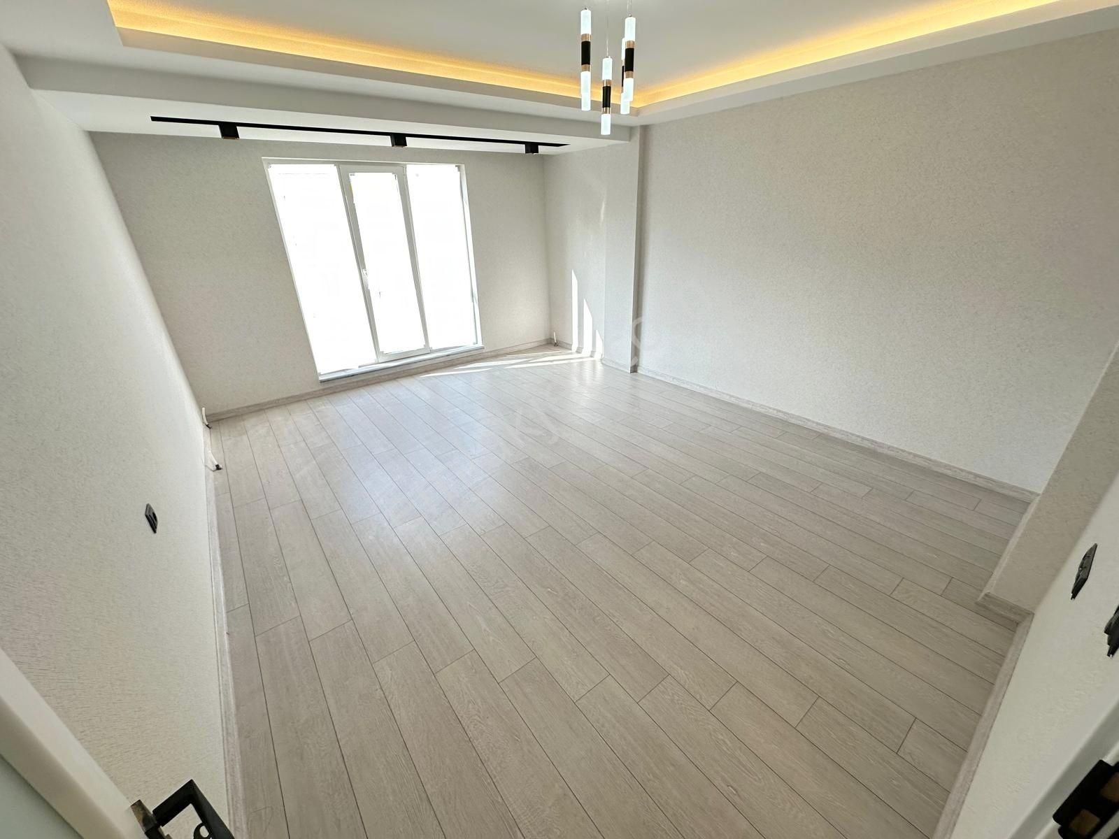 Yenikent Fevzi Çakmak Mh.de 4+1 Cadde Üstünde Satılık Daire - Görsel 6