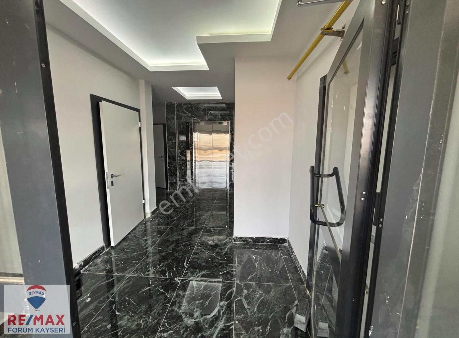 Mimsin Fatih Mahallesinde 2+1 Satılık Daire - Görsel 5