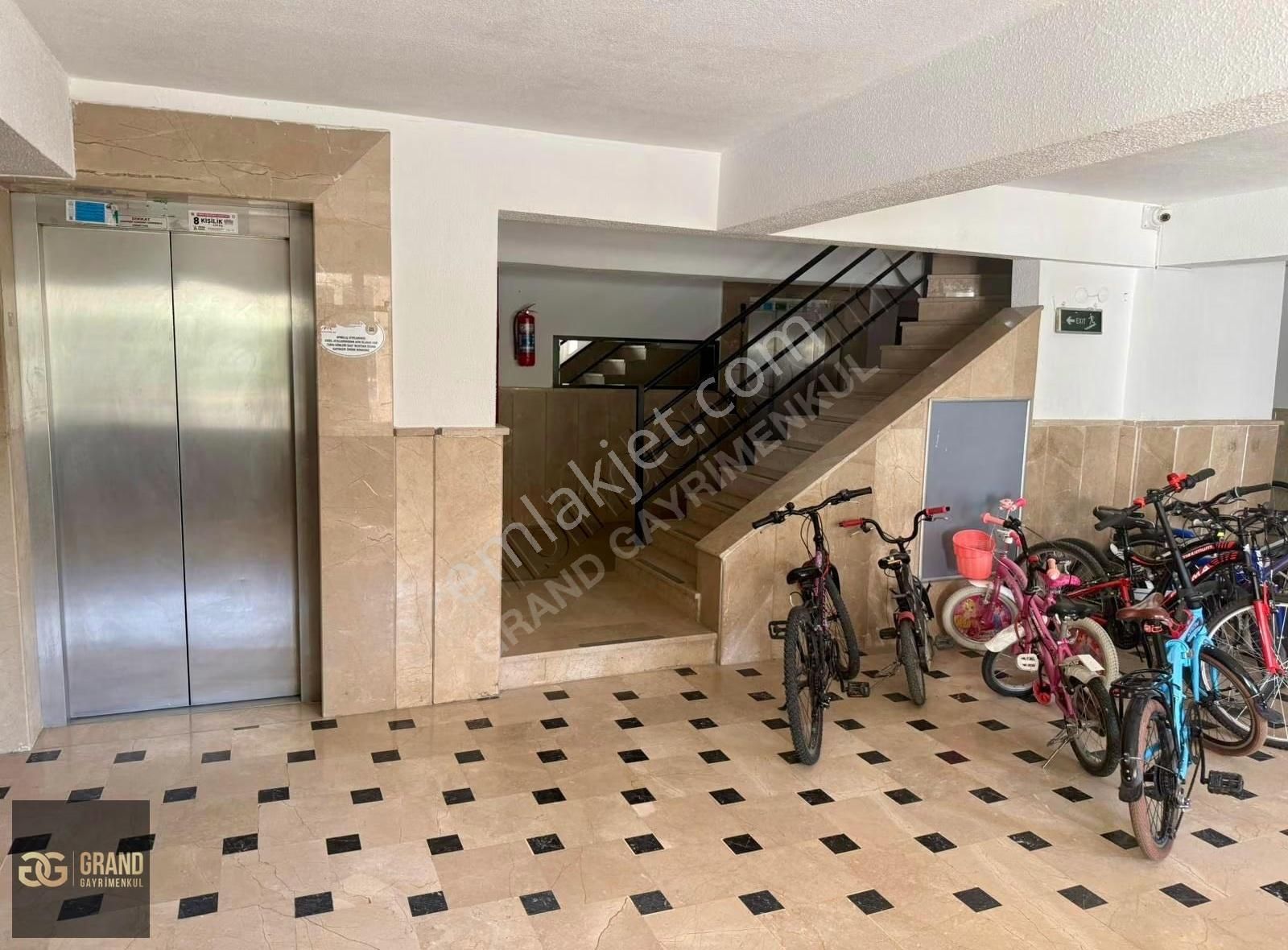 Eryaman Ata Mah. 3+1 Ara Kat Geniş Peyzaj 7/24 Güvenlikli Daire - Görsel 24