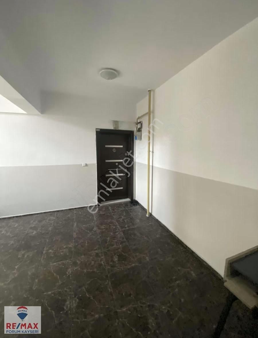 Yenişehir Mahallesinde Satılık 3+1 Daire - Görsel 4