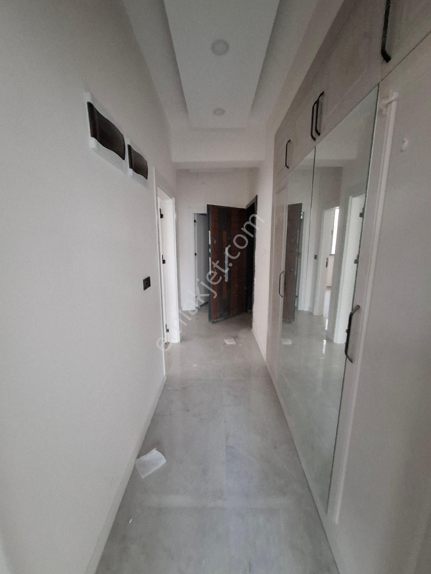 Çarşı Merkezde Satılık Sıfır Daire - Görsel 4