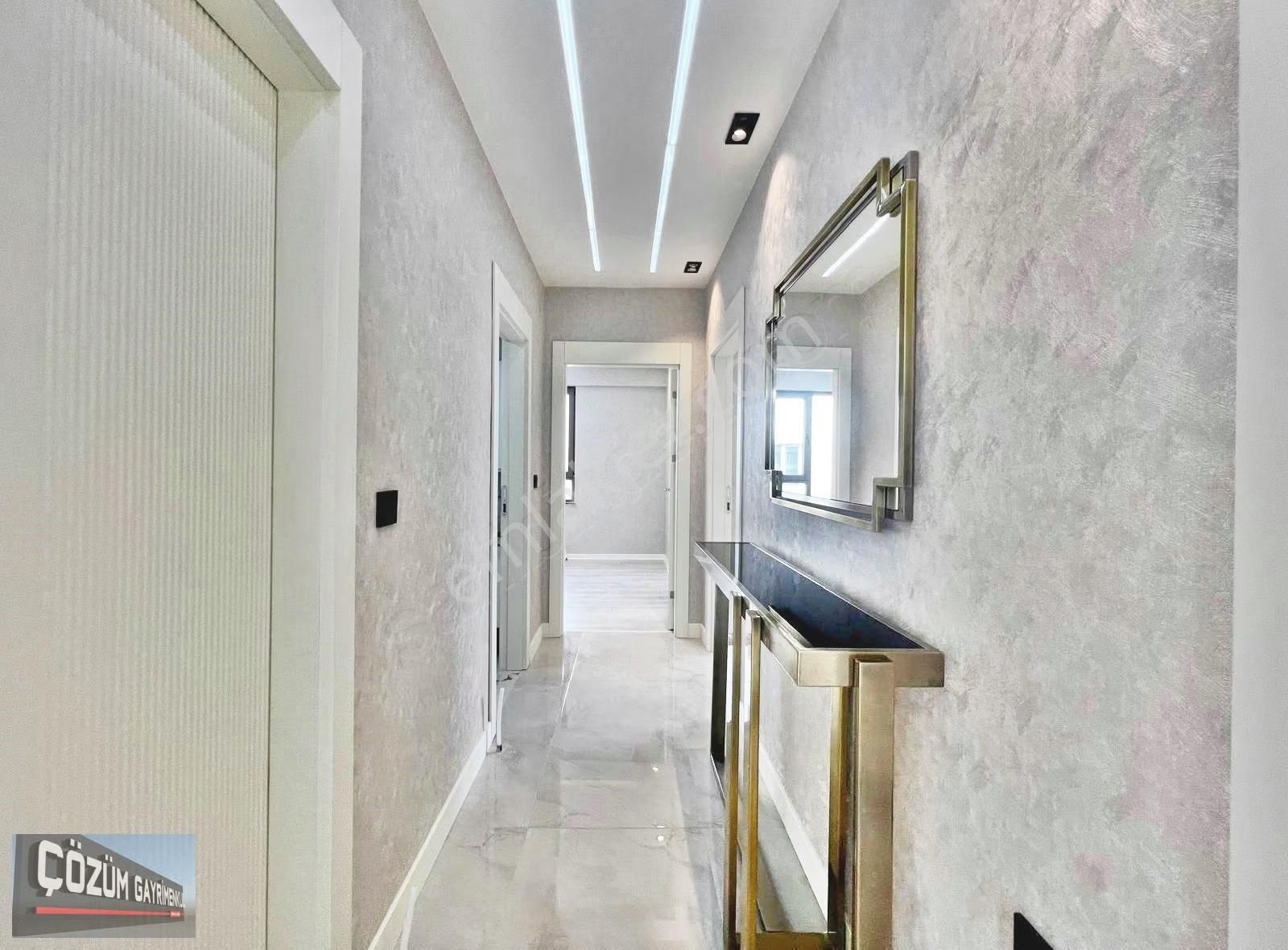 Çözüm'den Keçiören'de Caddeye Yakın Sıfır 3+1 Full Yapılı Daire. - Görsel 21