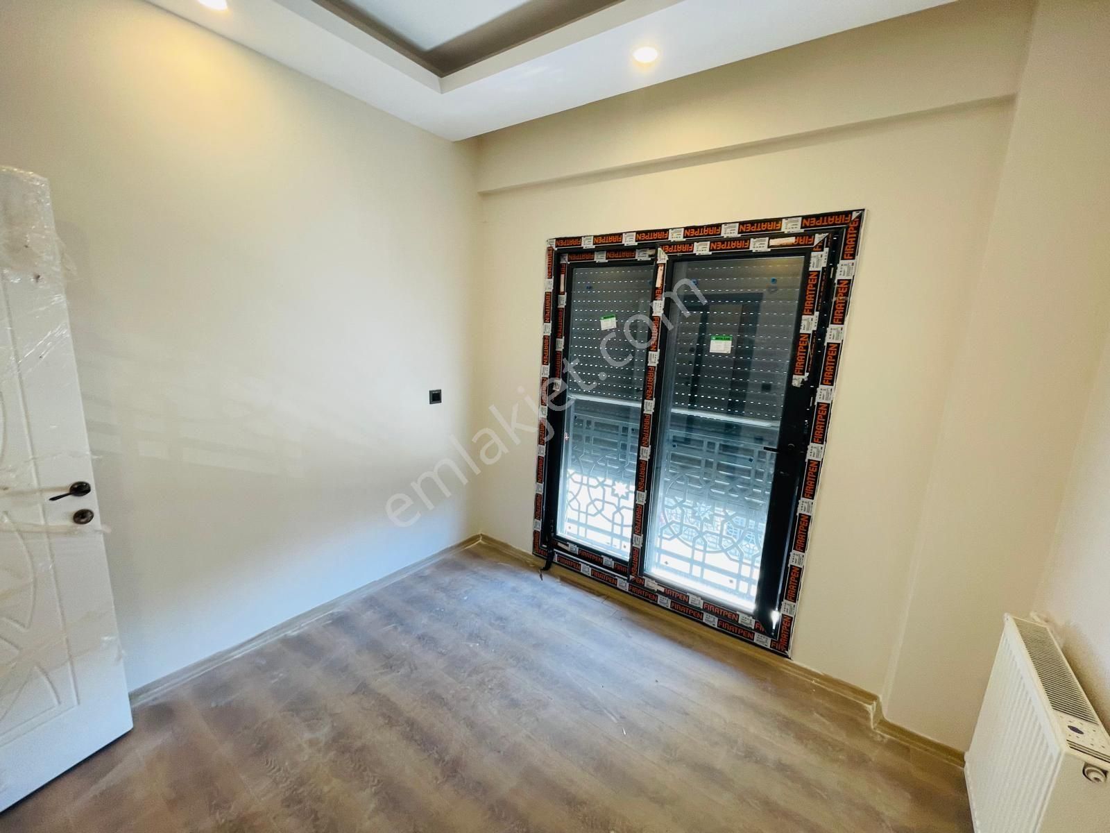 Kuşadası Merkezde Arakat Havuzlu Doğalgazlı Asansörlü 2+1 90m2 Daire - Görsel 18