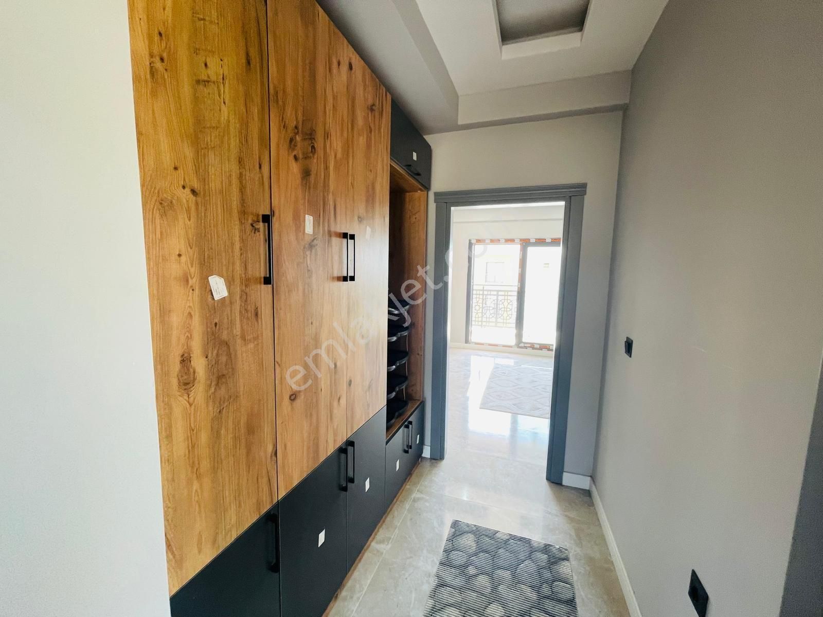 Kuşadası Merkezde Arakat Havuzlu Doğalgazlı Asansörlü 2+1 90m2 Daire - Görsel 27