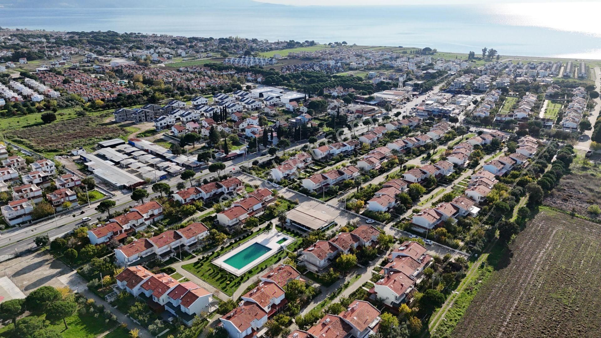 İzmir Dikili Salihleraltı Denize Yakın Satılık Havuzlu Yazlık - Görsel 2